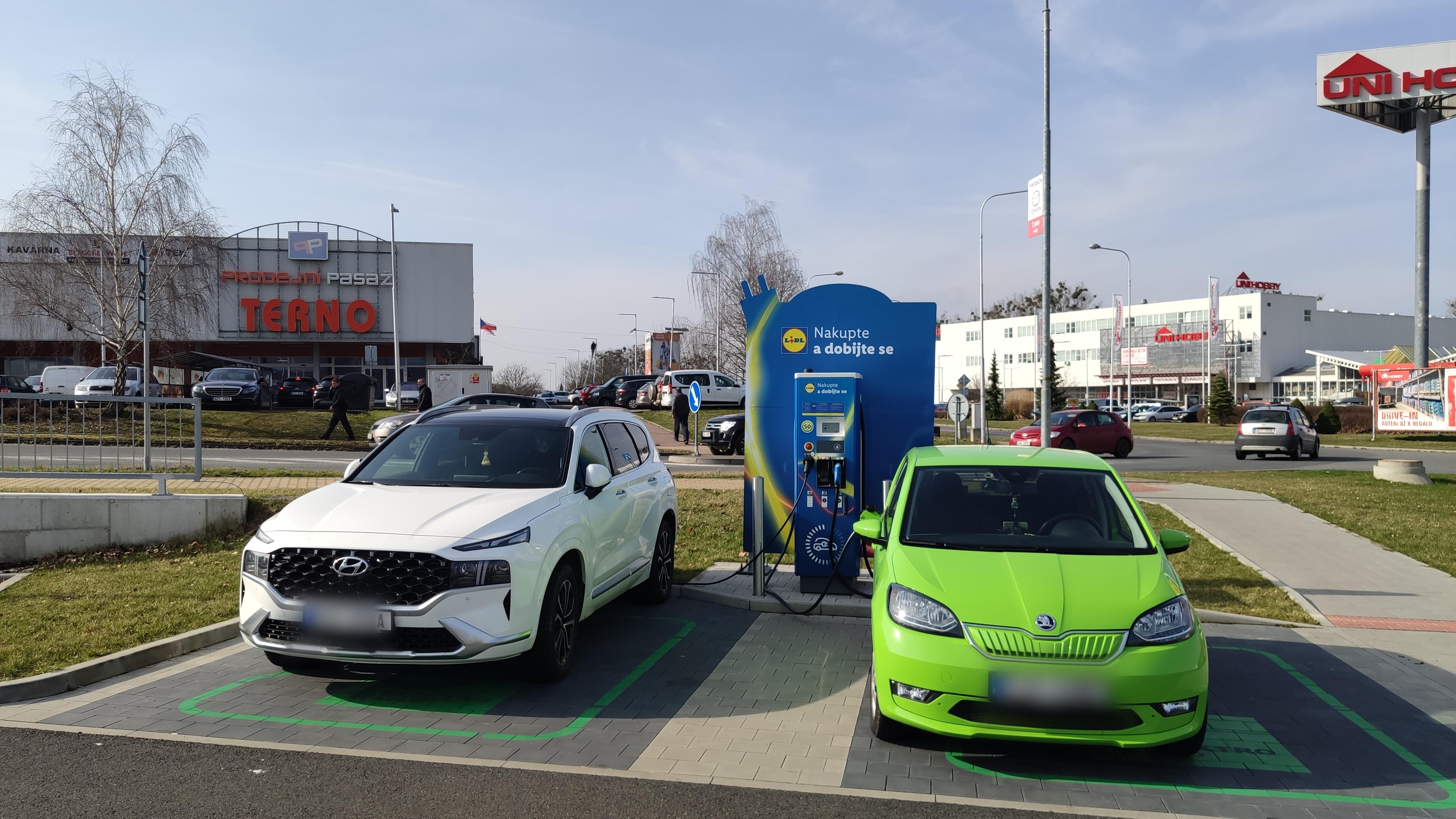Nabíjecí stanice Lidl