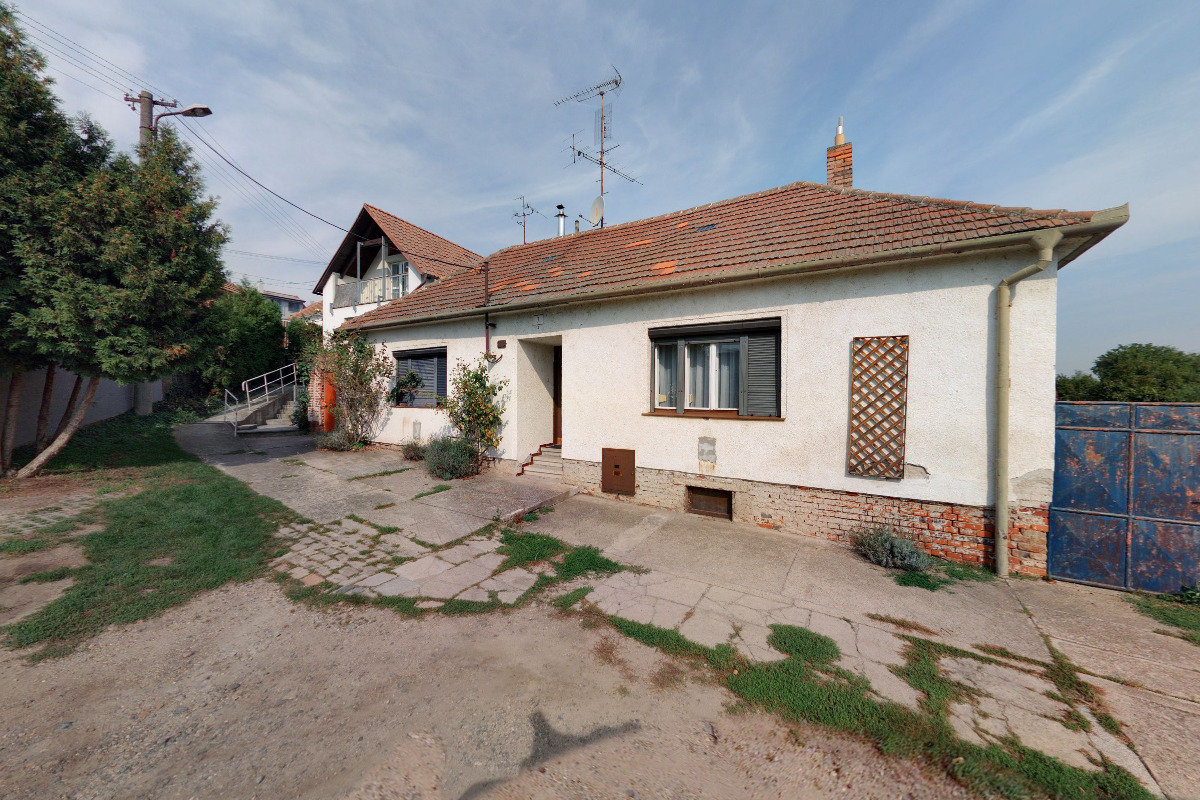 VÍNO JELENOVÁ, s.r.o.