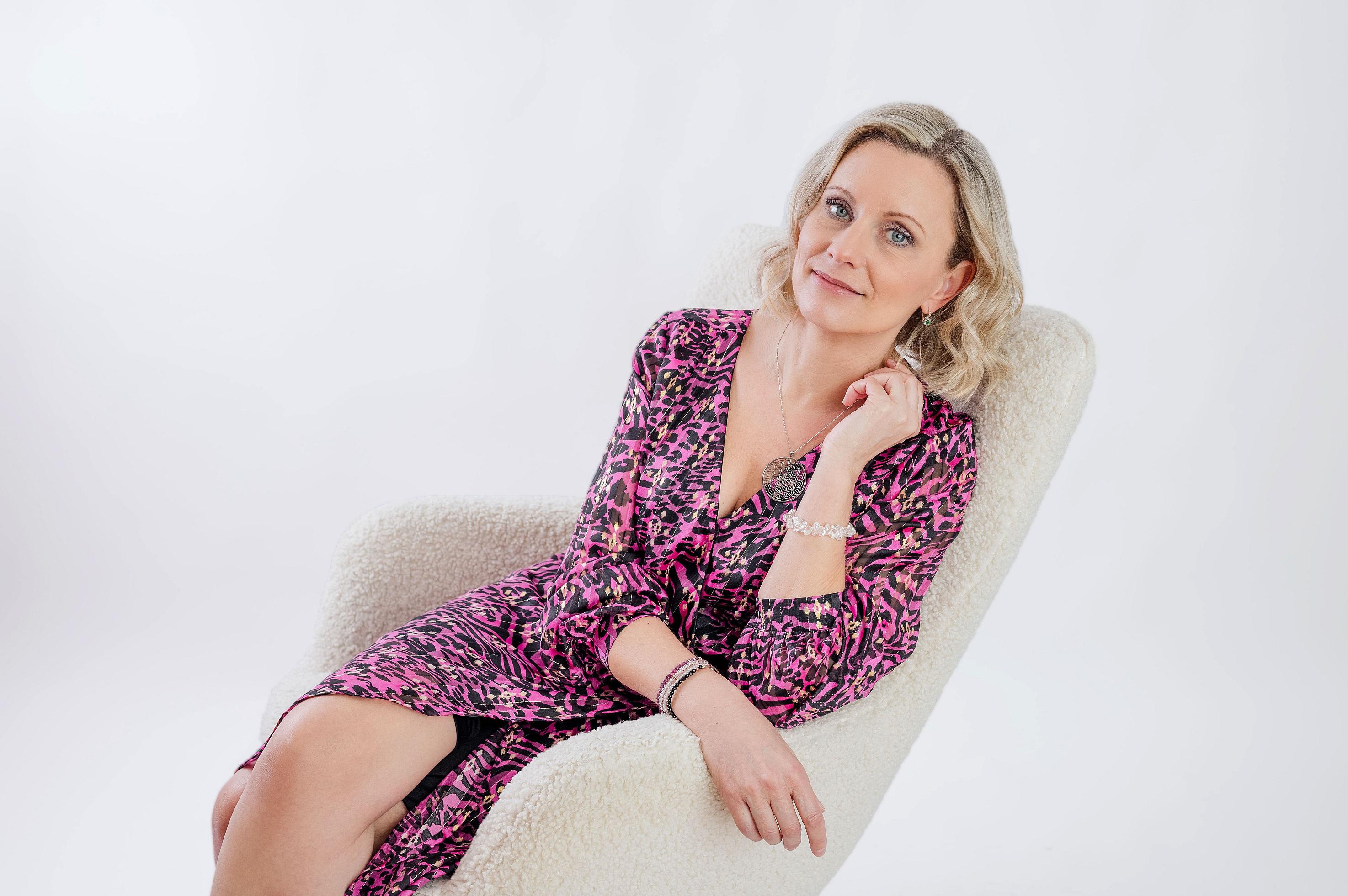 Mgr. Aneta Bicanová - Kineziologie, Kvantová technika, kurzy osobního rozvoje