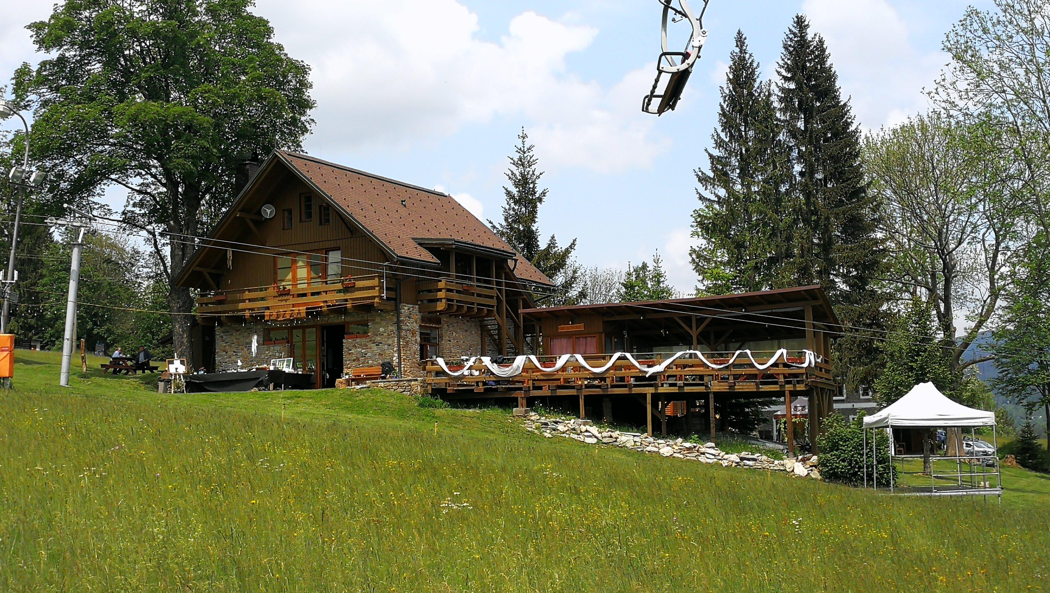 Restaurace - Chata u Zmrzlýho foto 1