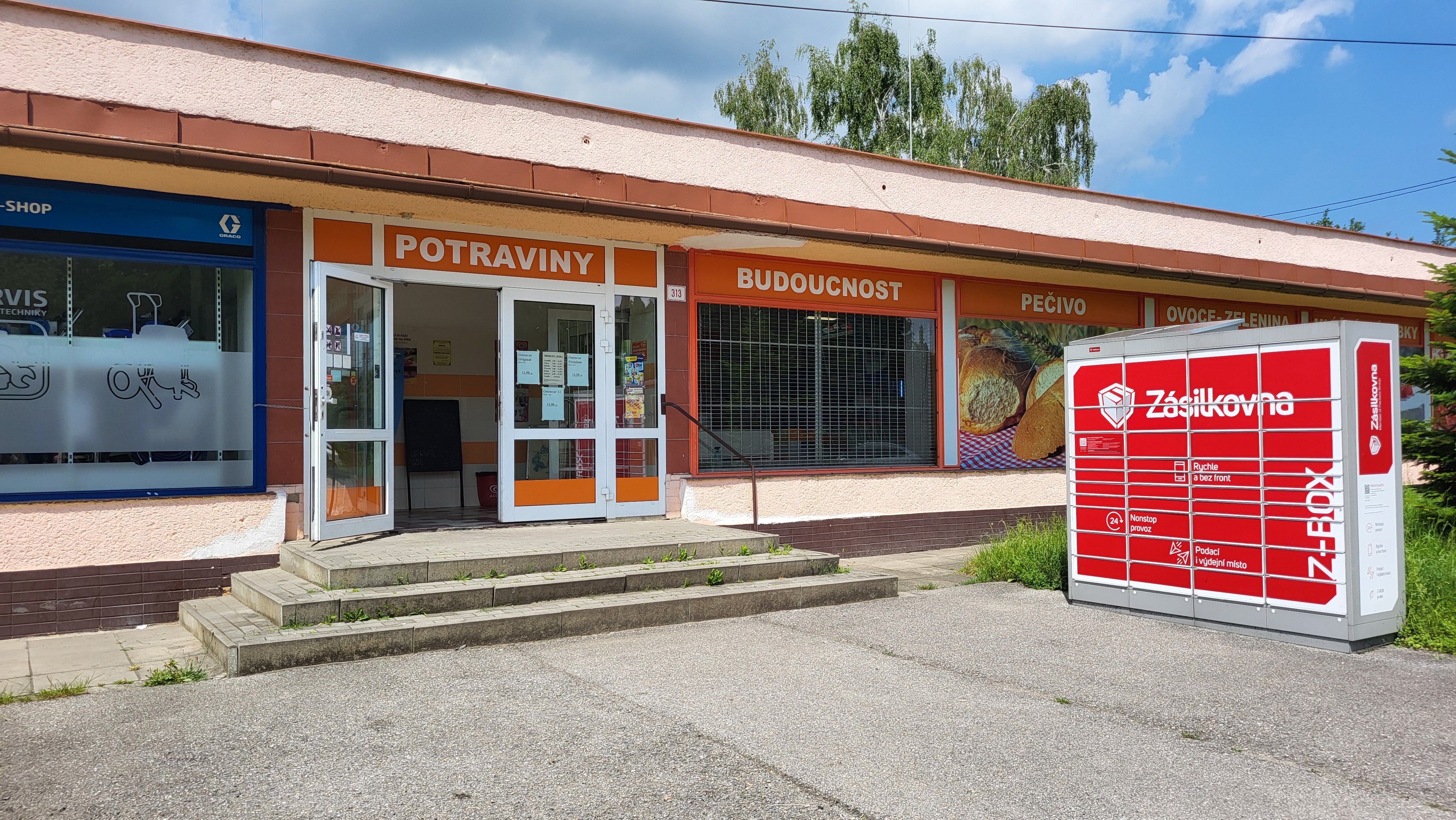 BUDOUCNOST, spotřební družstvo v Ostravě foto 2