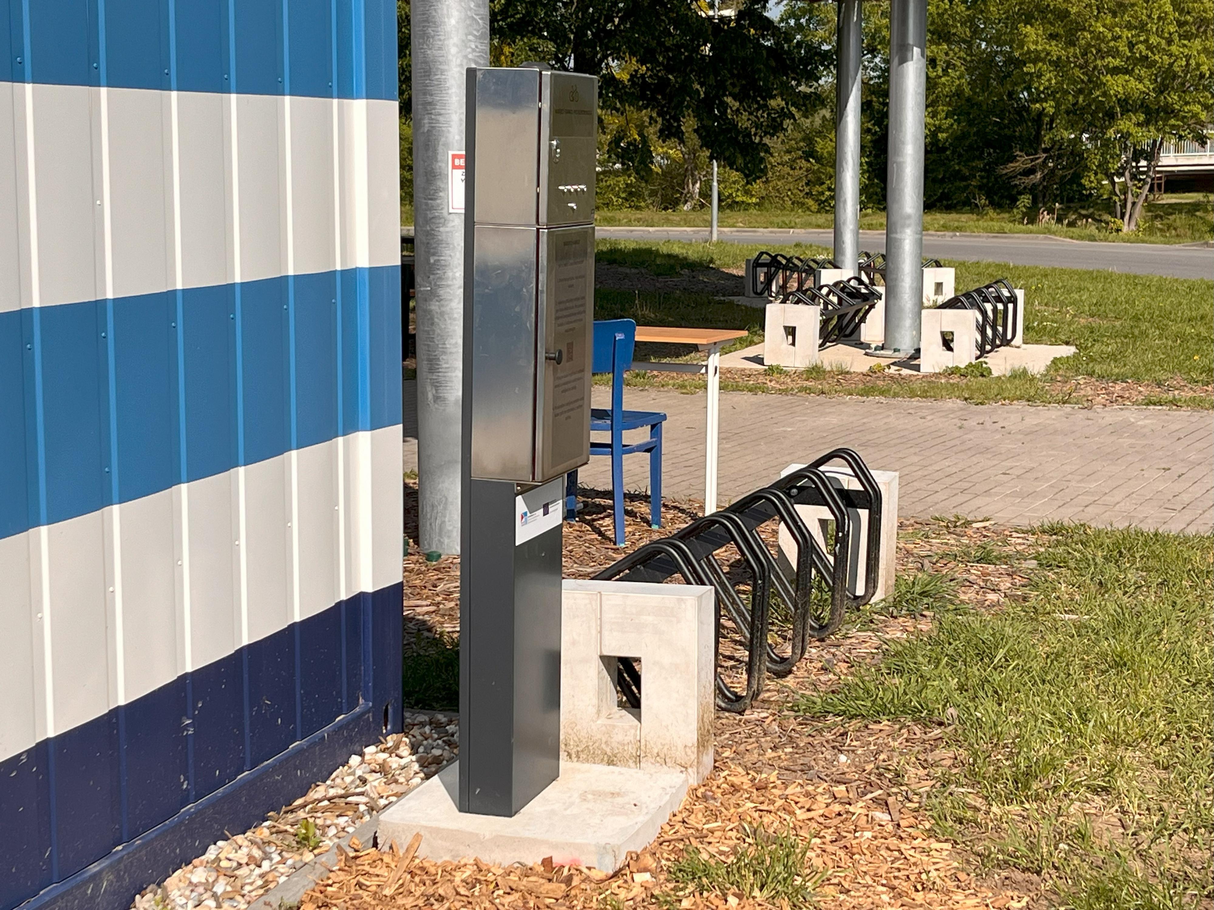 Nabíjecí stanice pro elektrokola foto 2