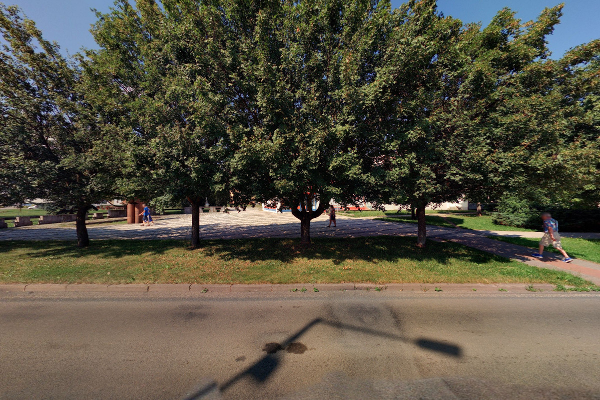 Obchodní centrum Horská foto 2