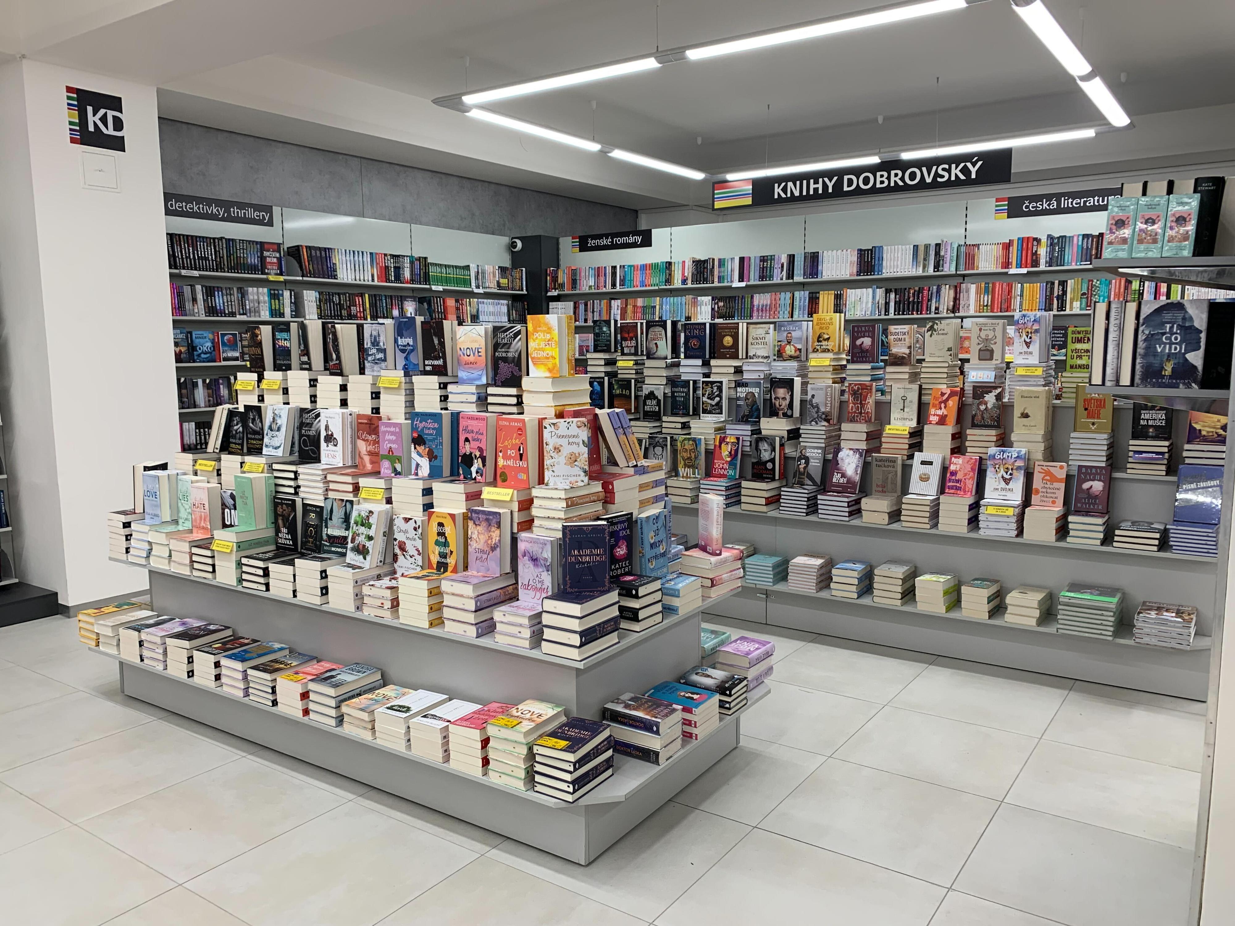 KNIHY DOBROVSKÝ foto 4