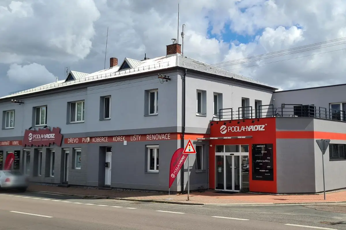 PODLAHY PLOTZ