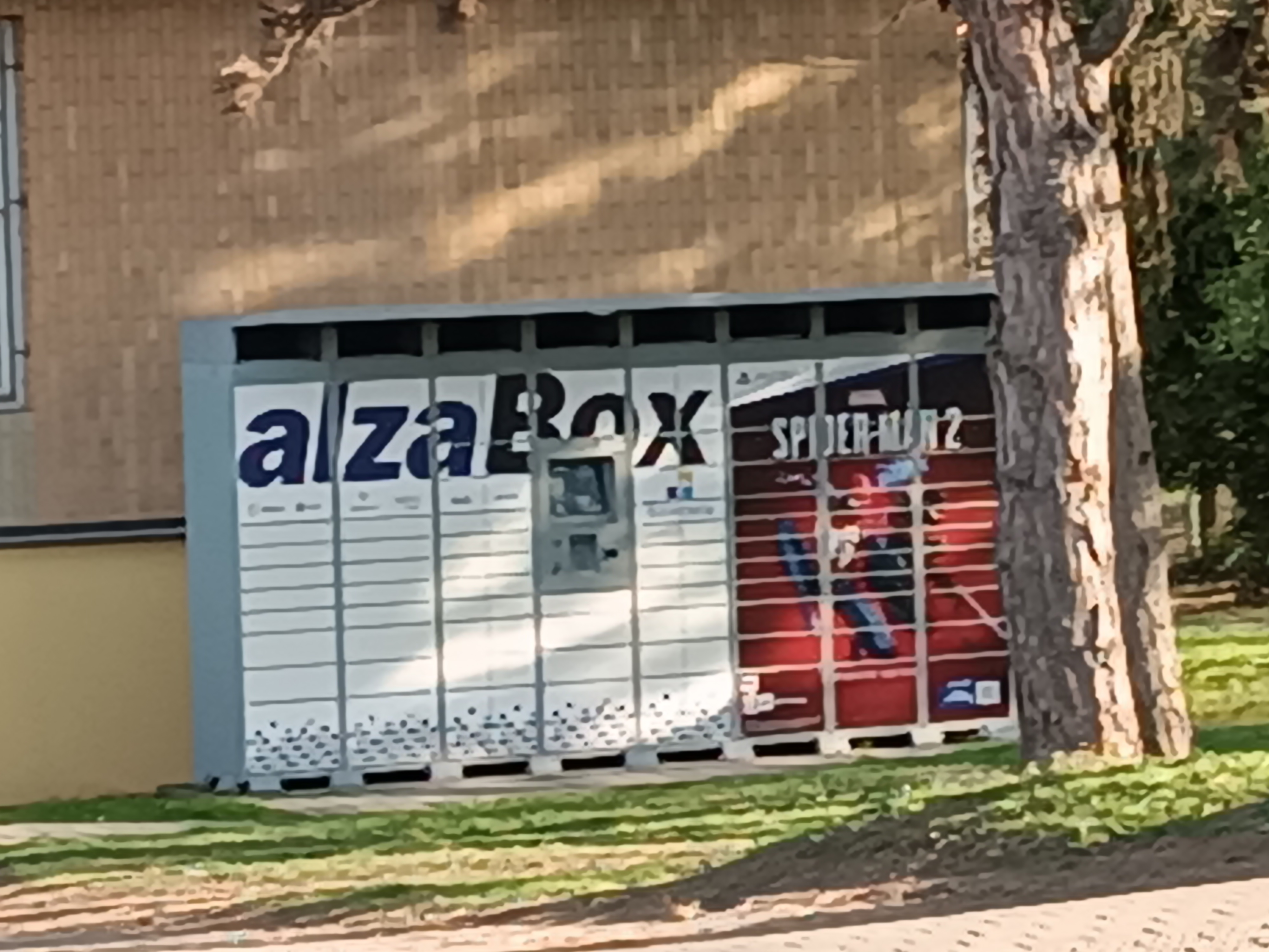 AlzaBox