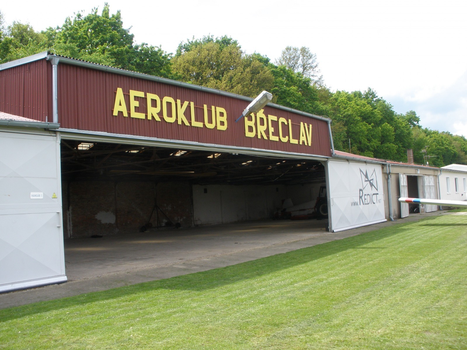 Aeroklub Břeclav foto 2