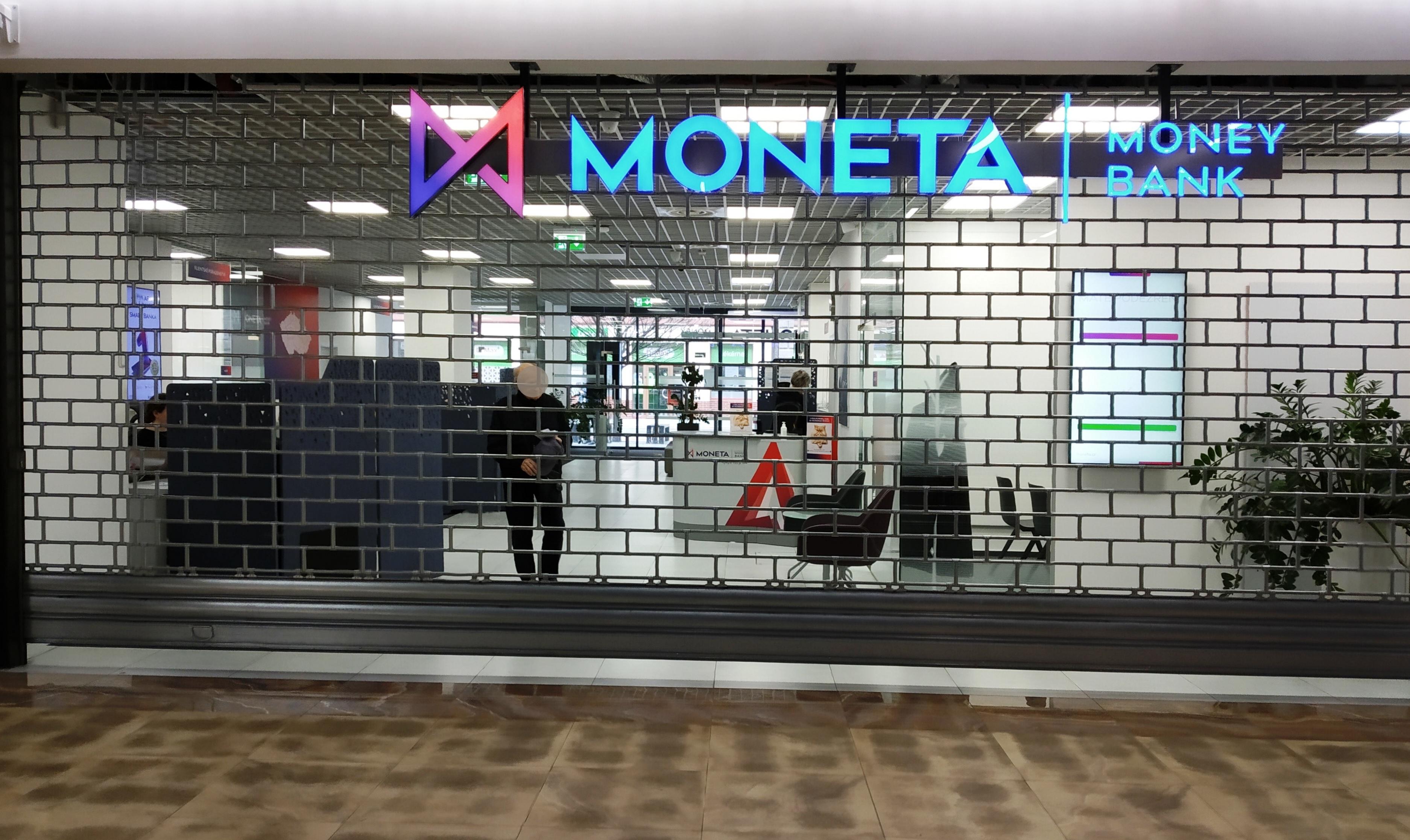 MONETA Money Bank foto 2