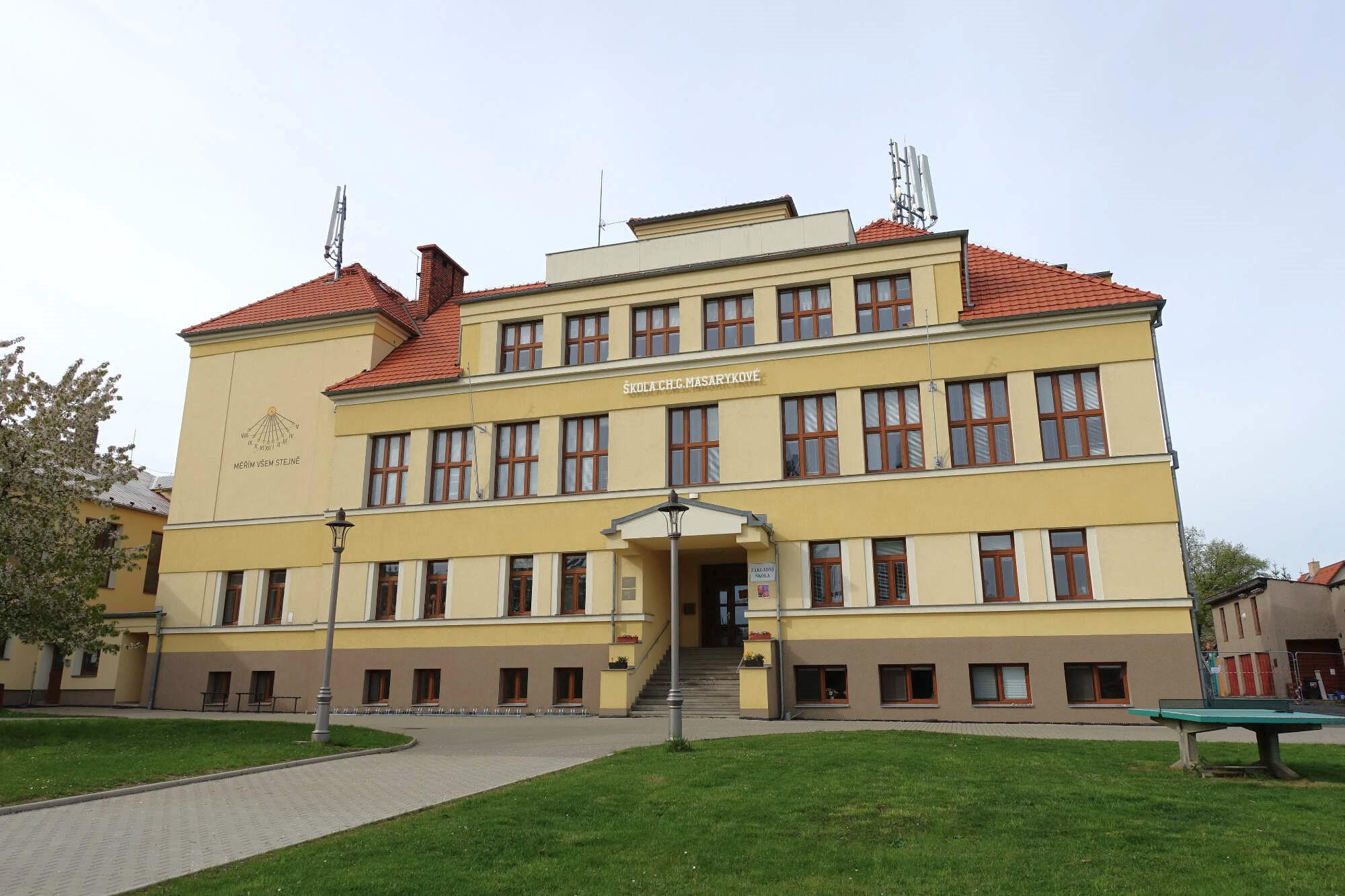 ZŠ Charlotty Garrigue Masarykové Lány foto 2