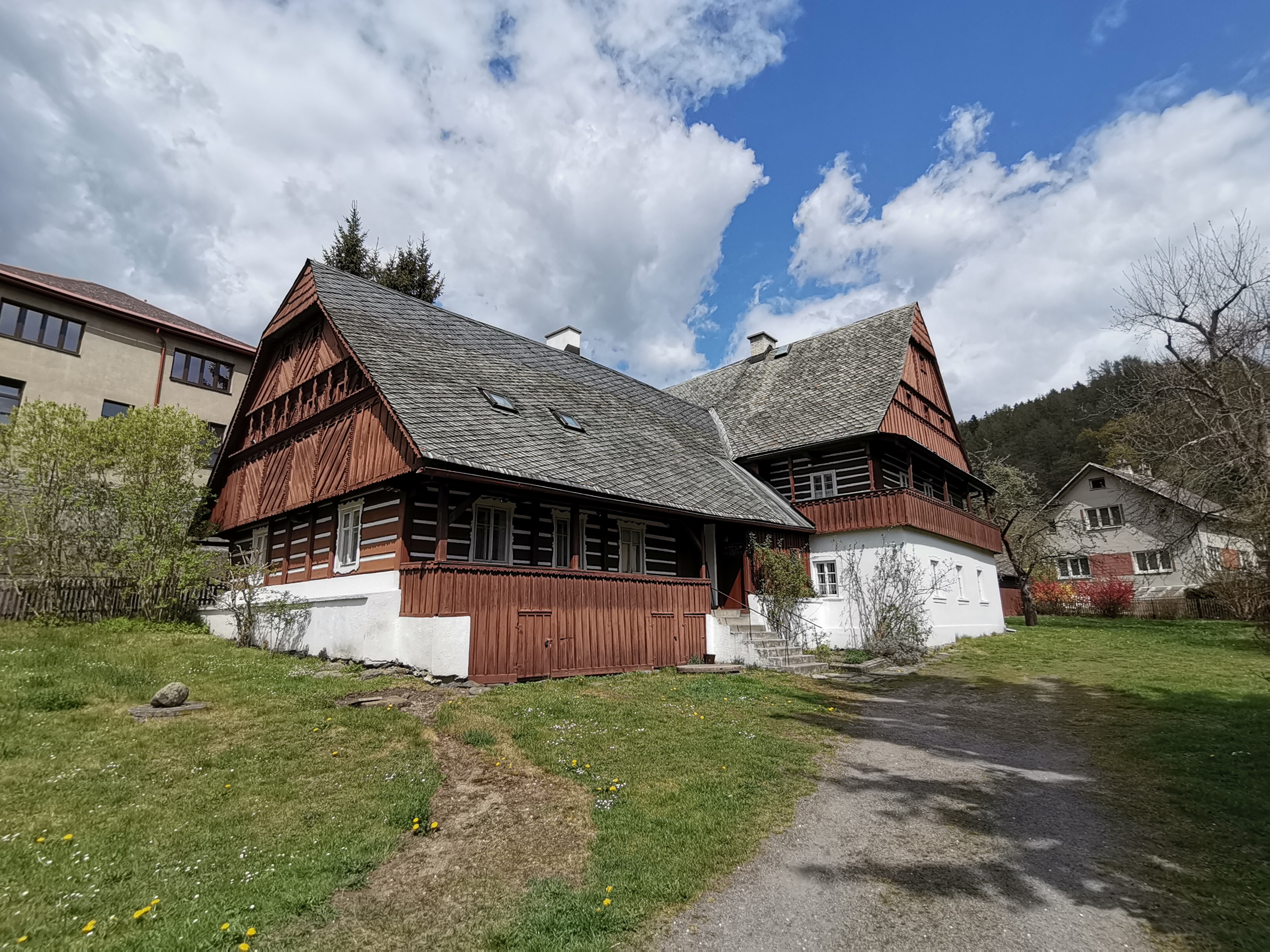 Roubená stavba Běliště foto 3