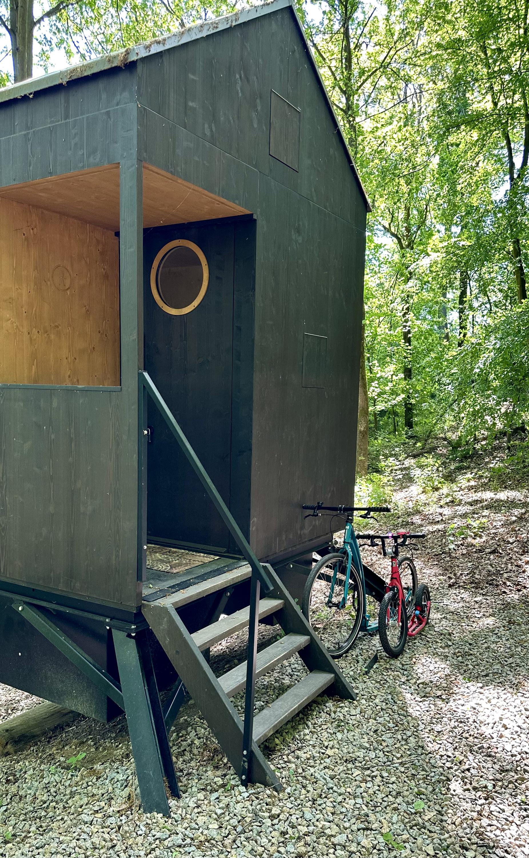 Posed na stráni foto 3