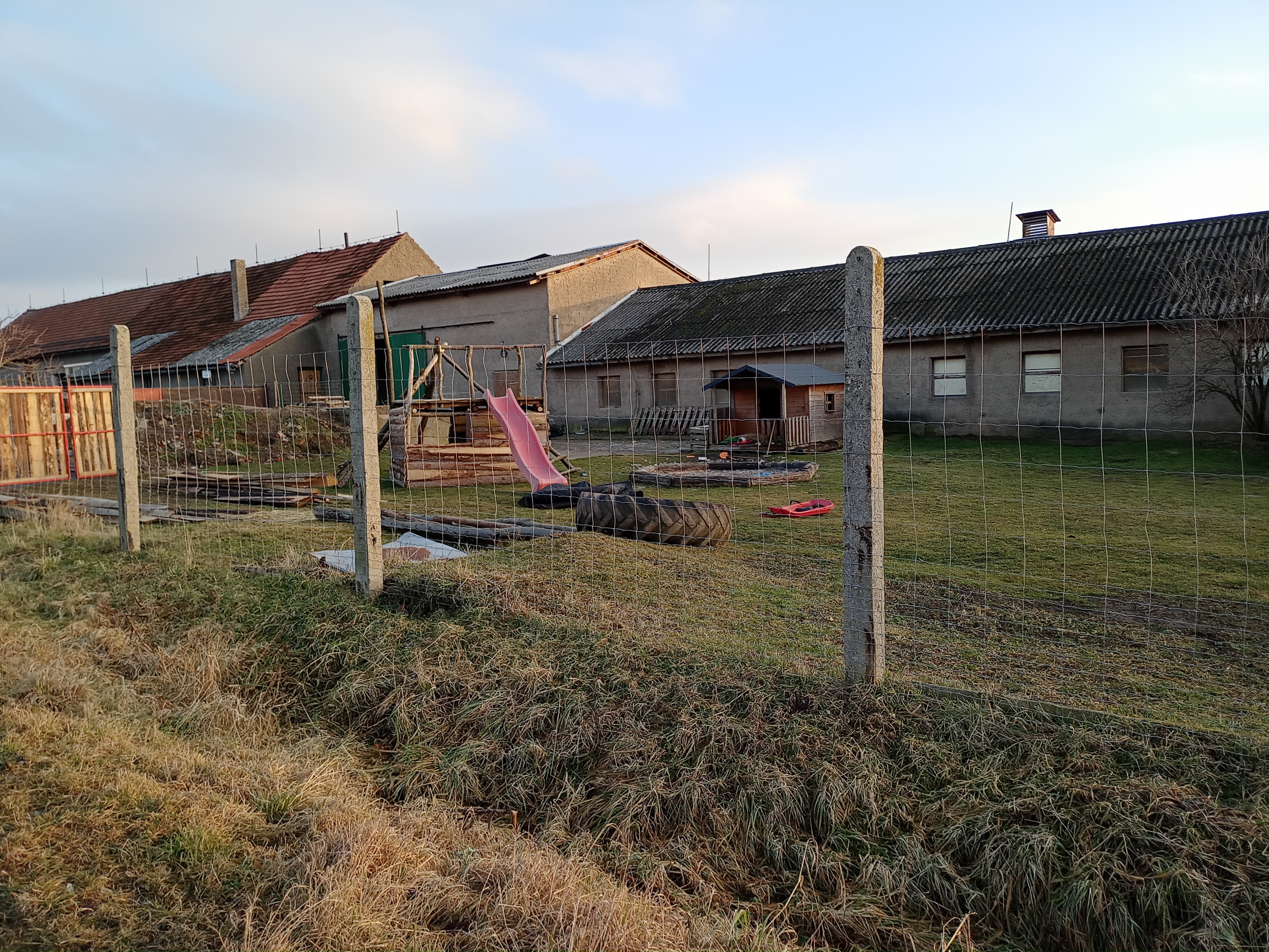Hravý Poníkov z.s. foto 2