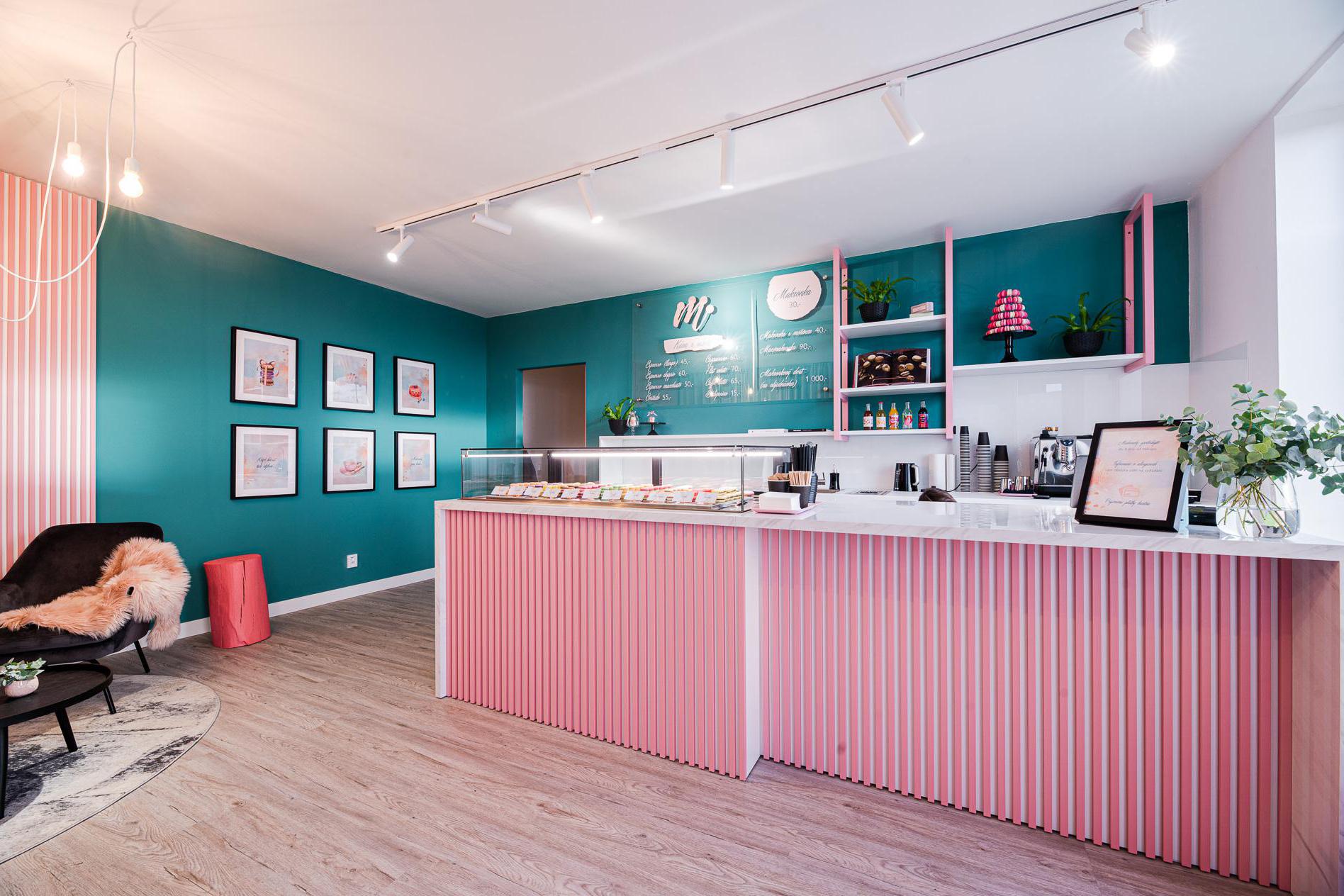 Království makronek