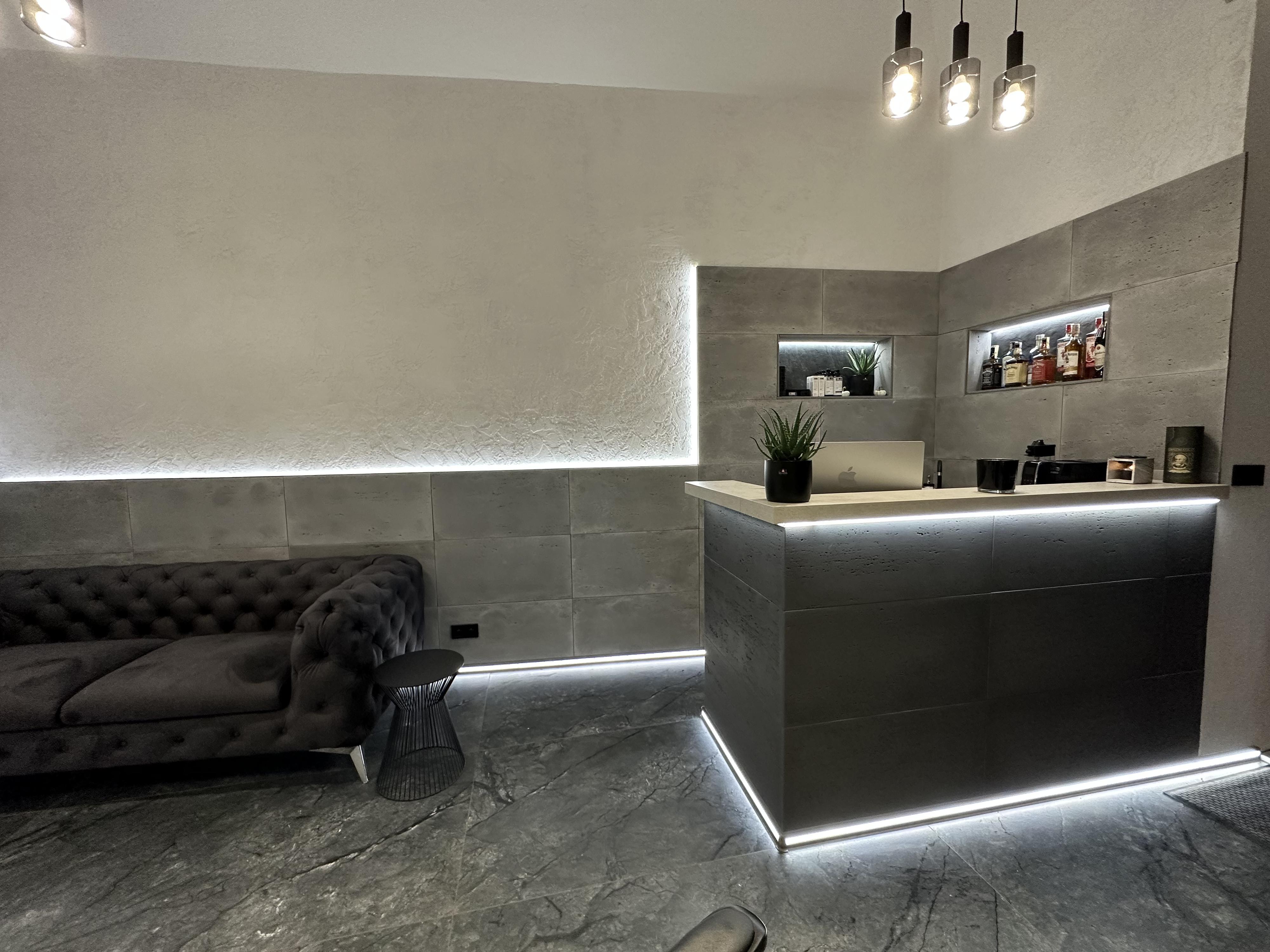GLOW UP BARBER SHOP foto 5
