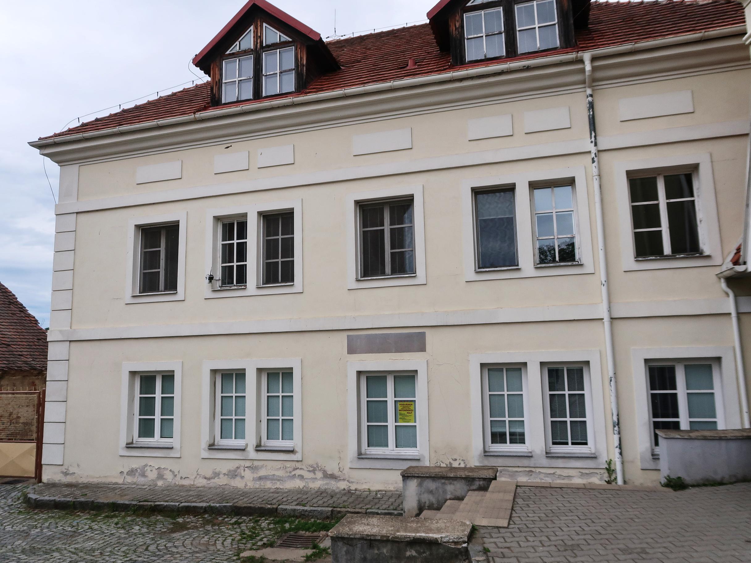 ZŠ Nový Knín foto 1