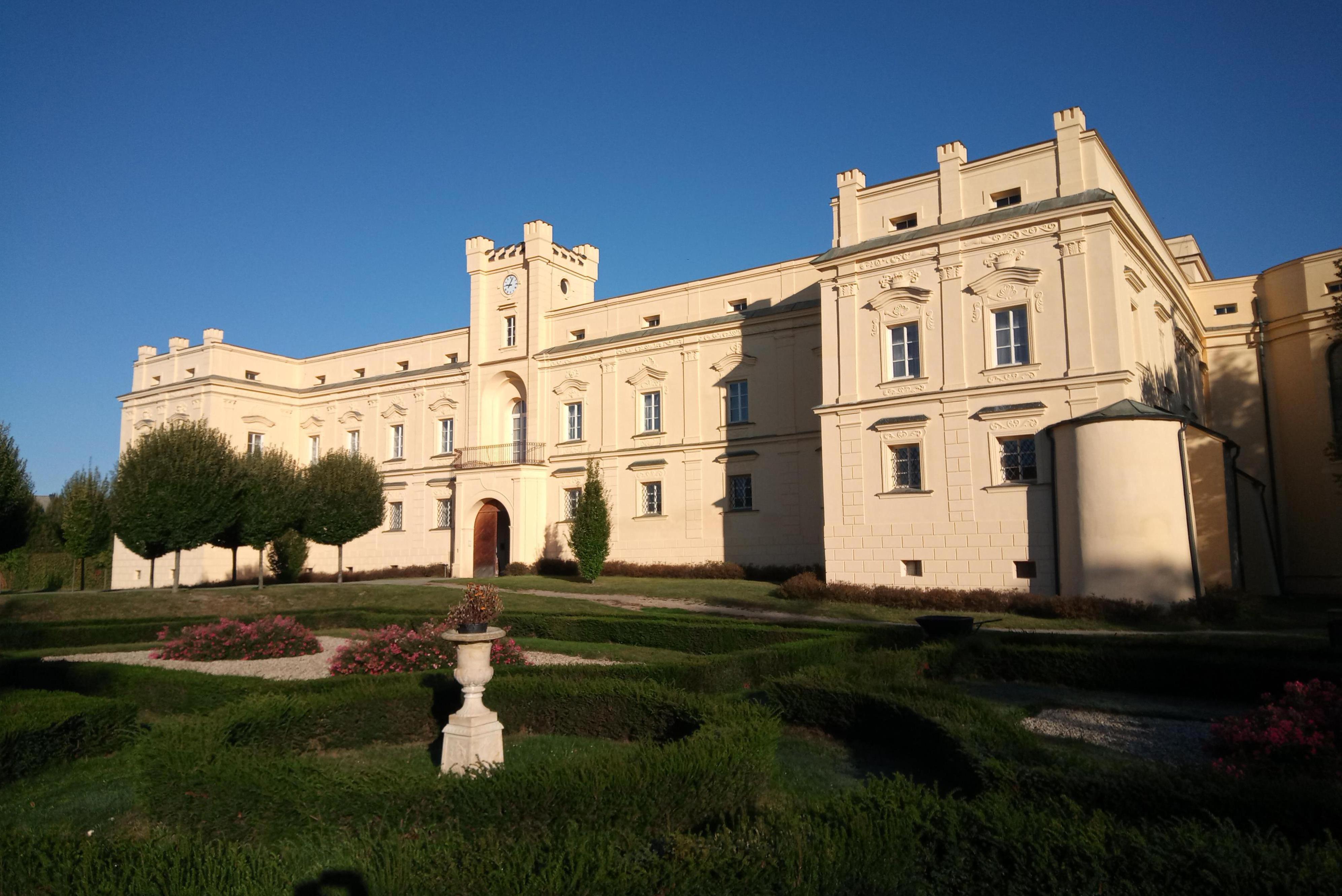 Zámek Slezské Rudoltice