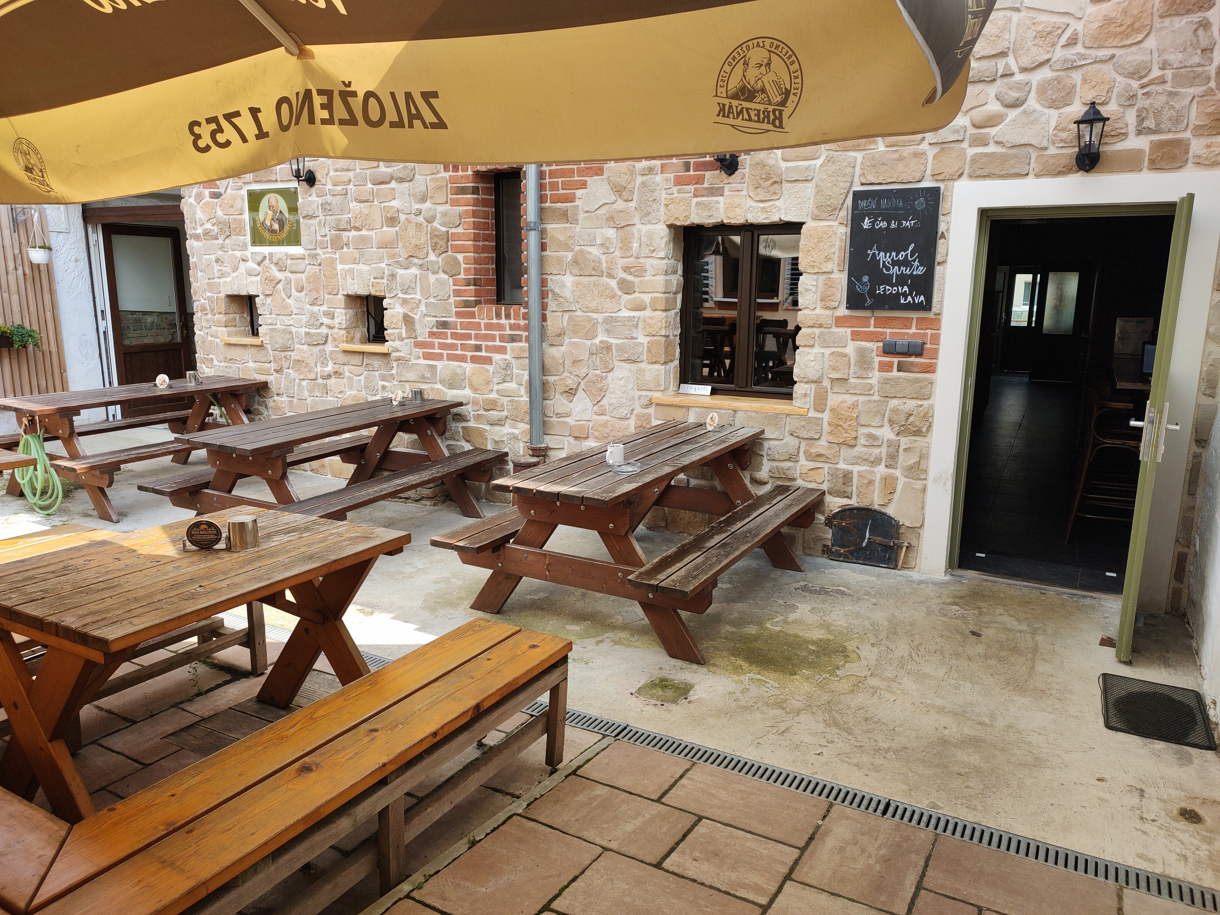 Pokratický Hostinec Chaloupka foto 4