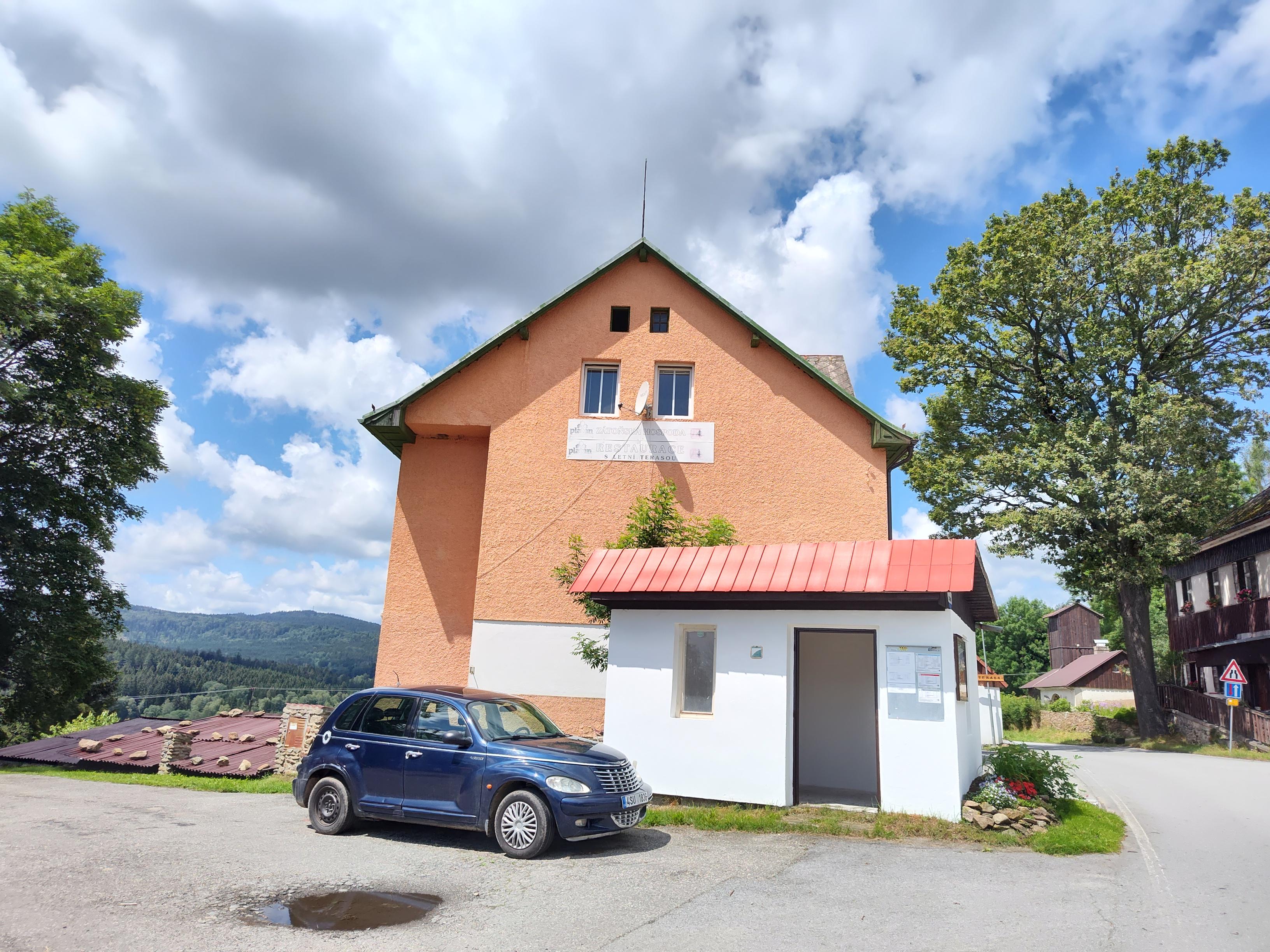 Restaurace Zátoňská hospoda foto 3