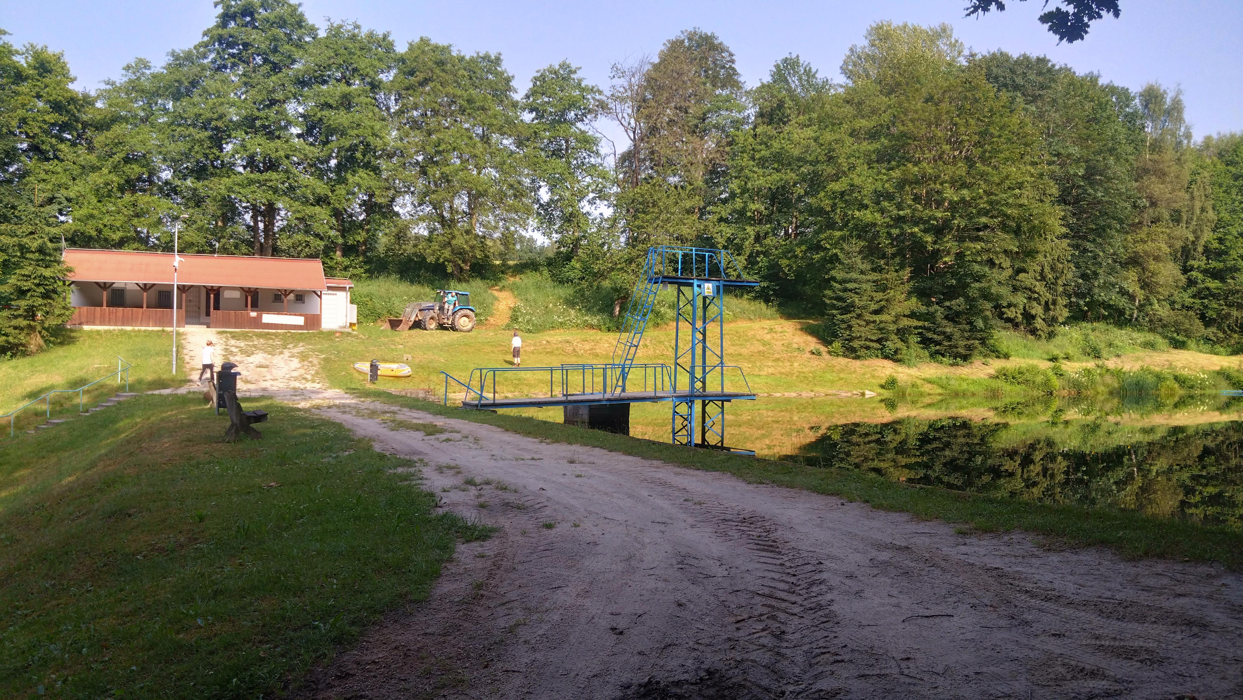 Přírodní koupaliště Dolní Nivy foto 3
