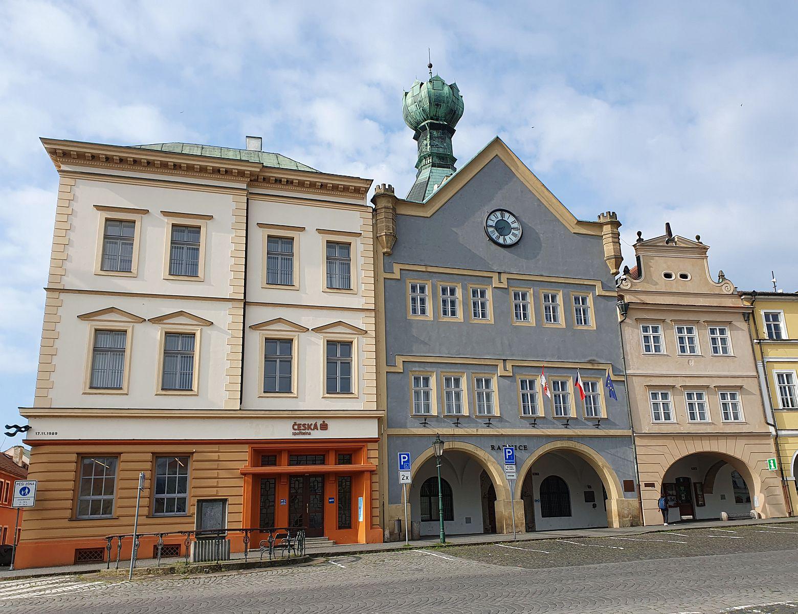 Česká spořitelna, a.s. foto 2