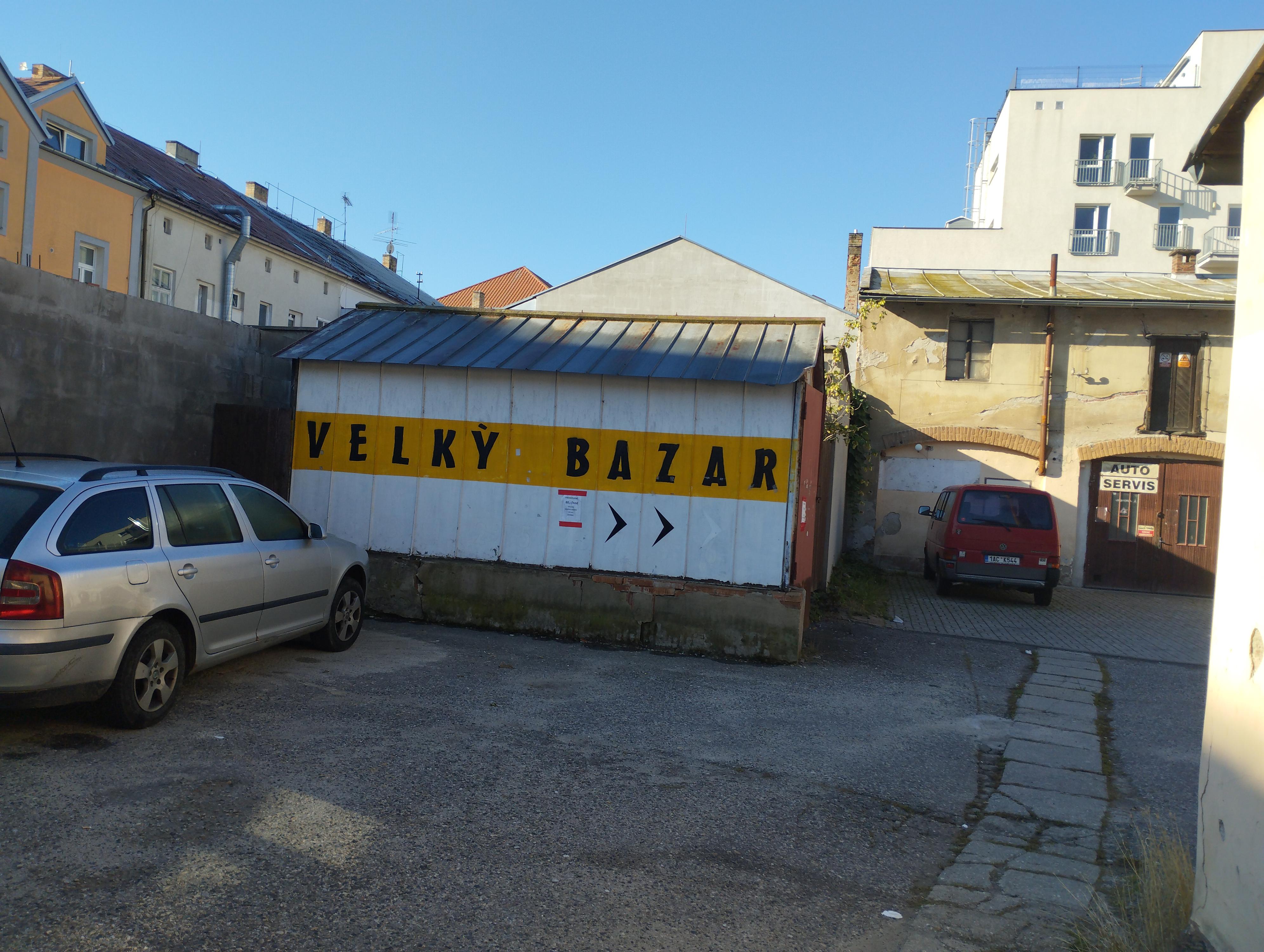 Bazar u nádraží foto 2