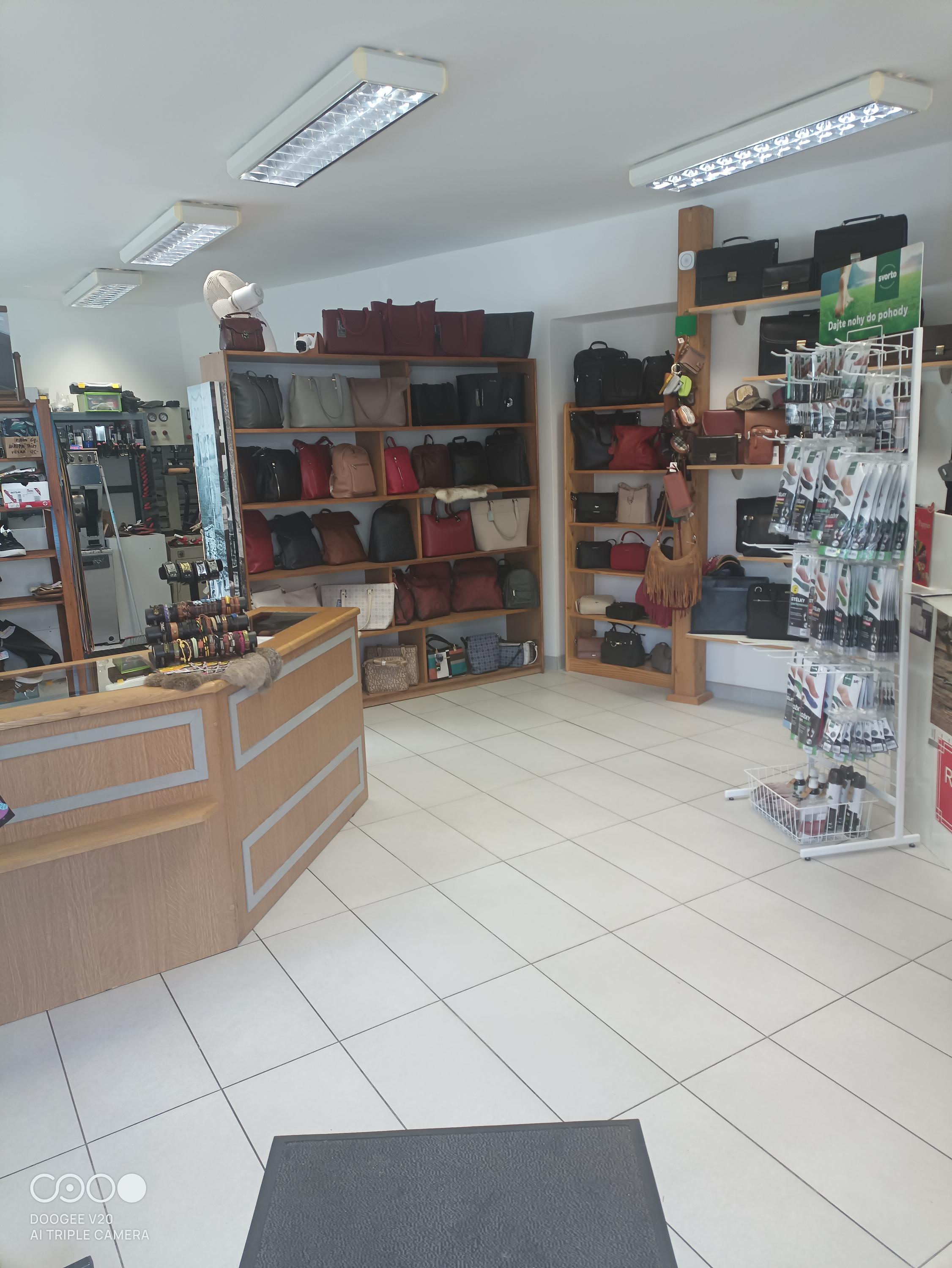 Opravna obuvi a výroba klíčů - J&O foto 4