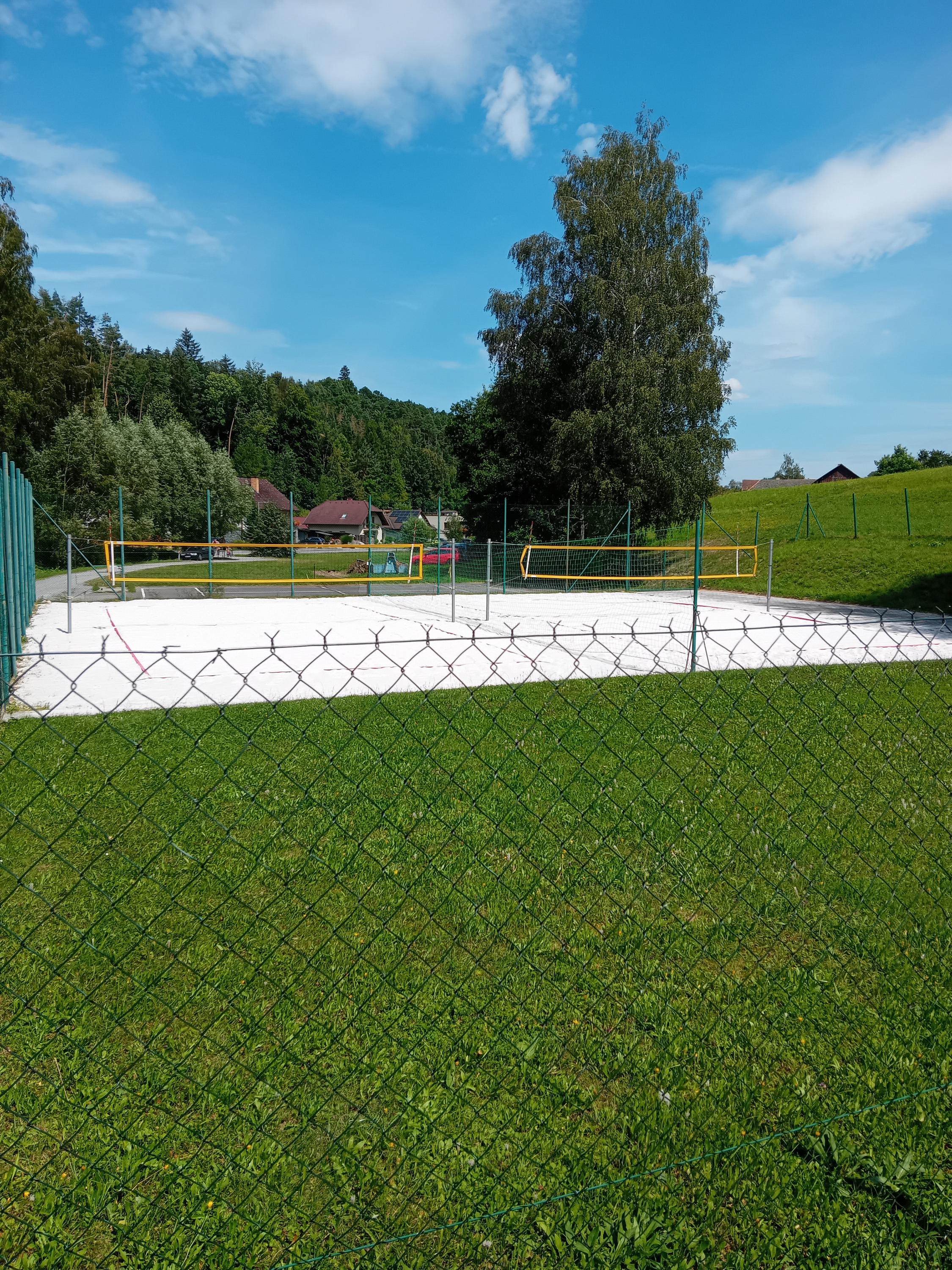 Sportovní areál koupaliště Sebranice foto 6