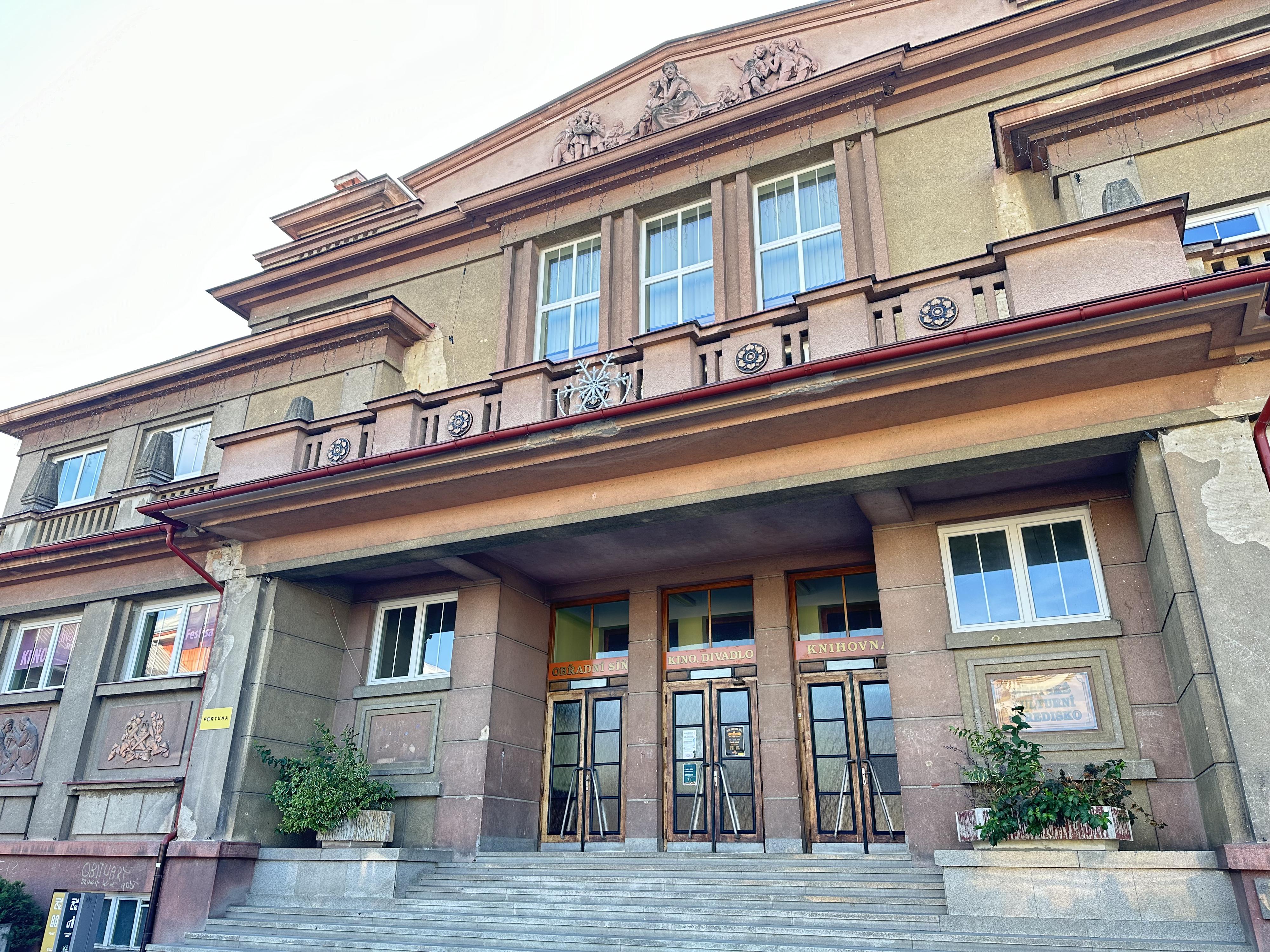 Městská knihovna Horní Slavkov foto 3