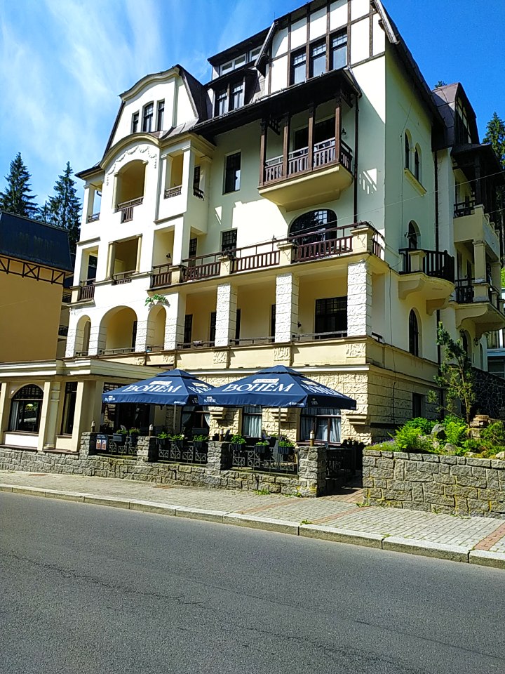 restaurant ,,BOHEME" foto 2