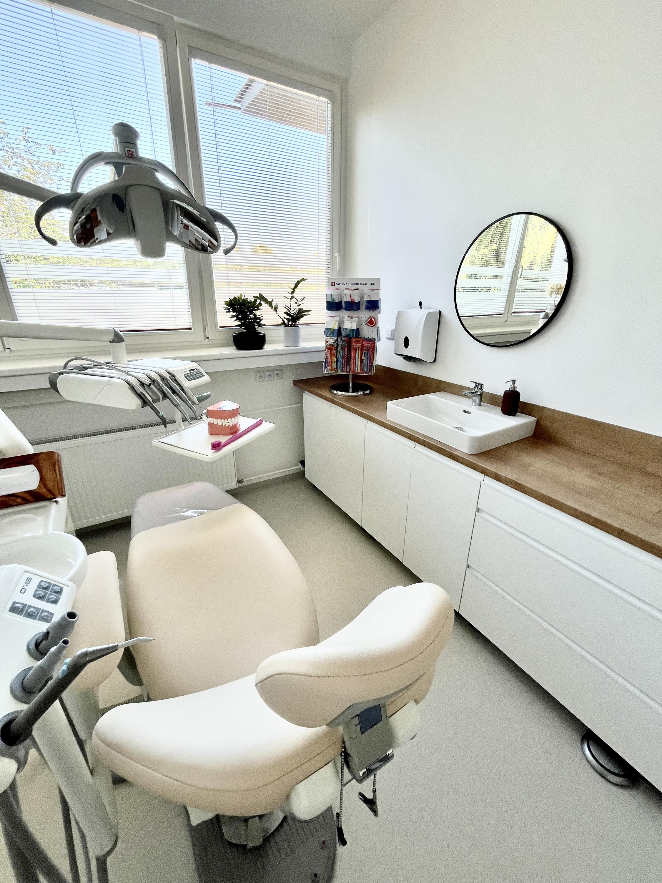 Zubní ordinace a dentální hygiena NapaDent foto 2
