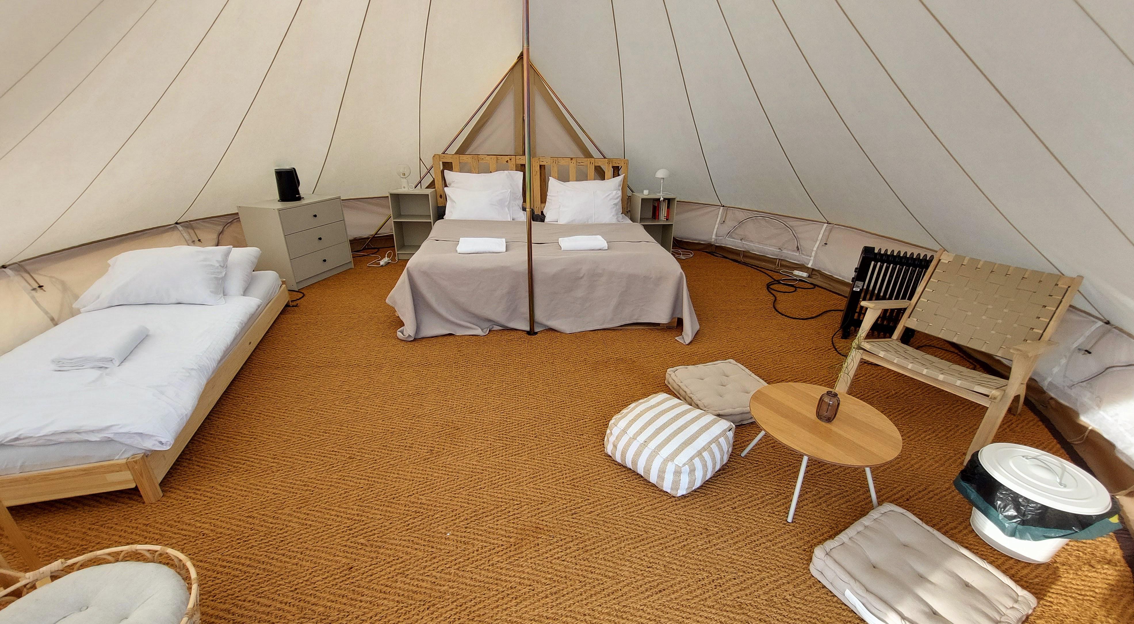 Glamping pospolu