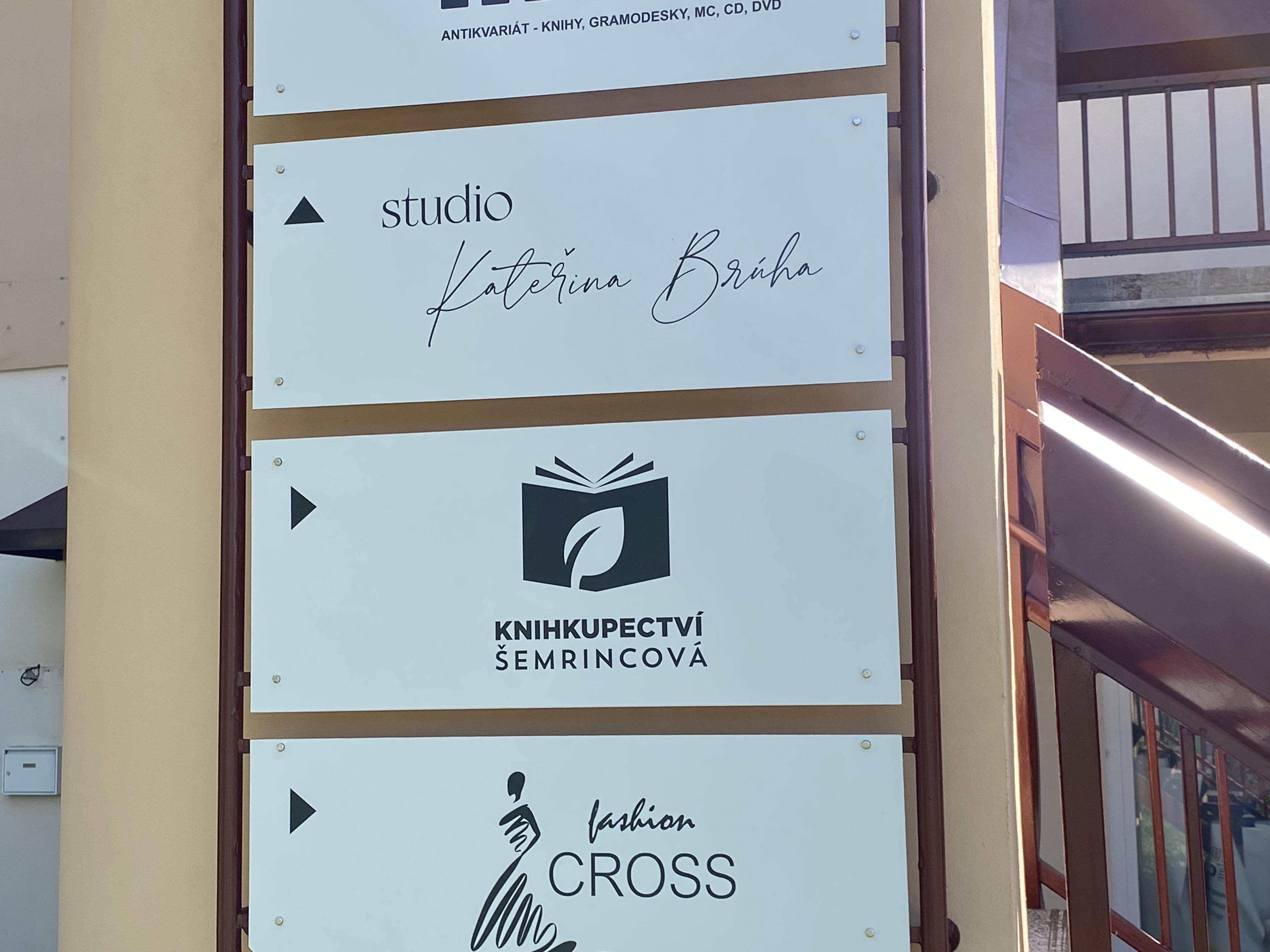 Knihkupectví Šemrincová foto 5