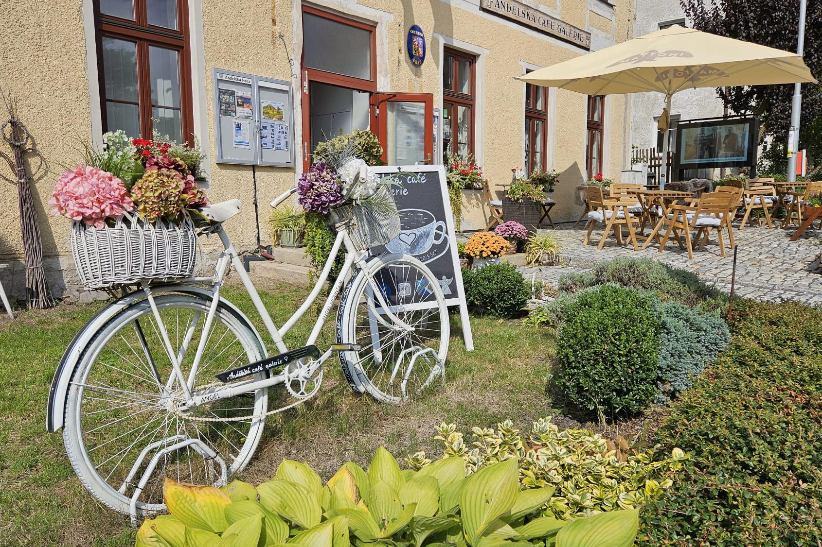 Andělská café galerie