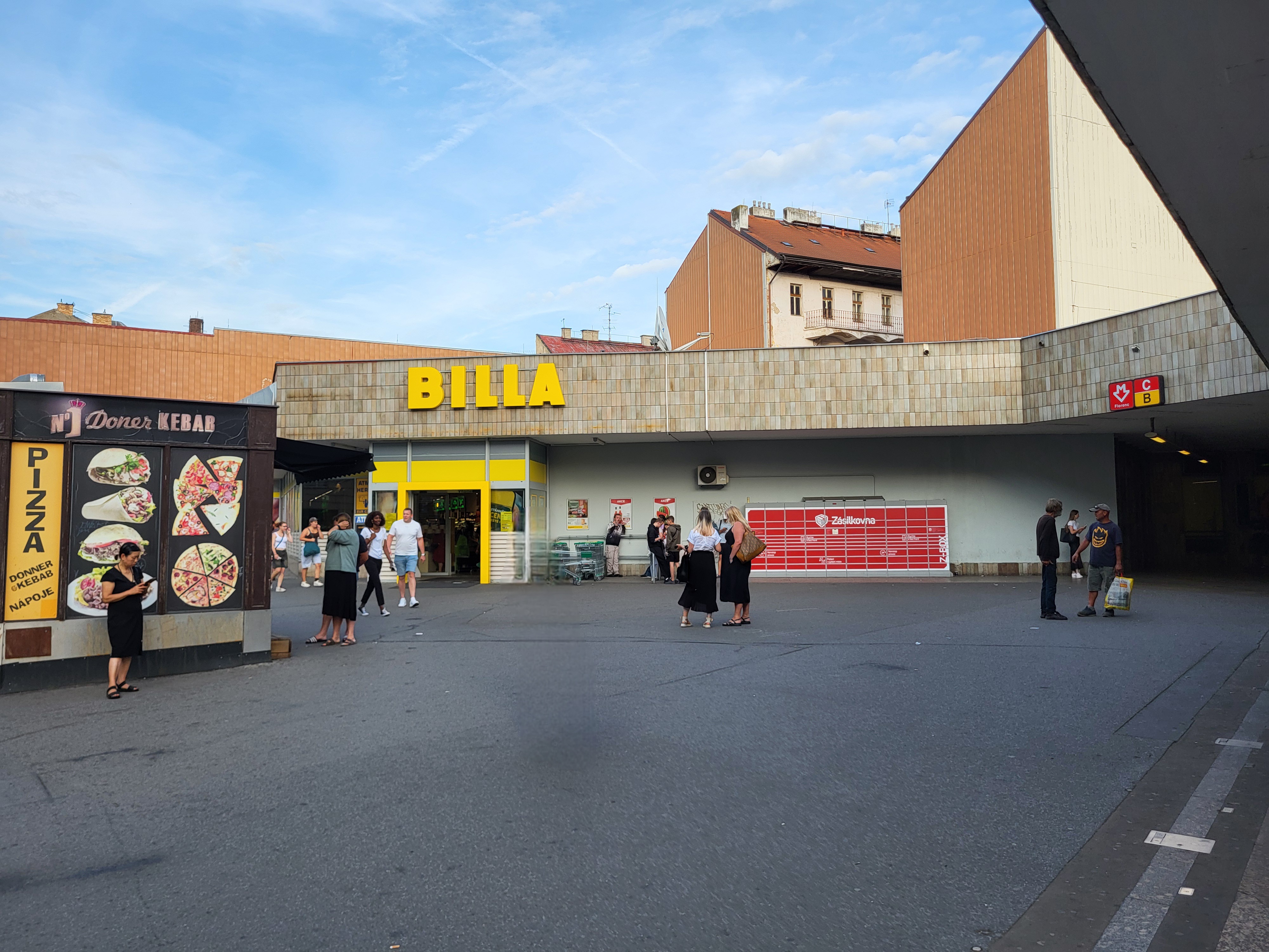 BILLA foto 3