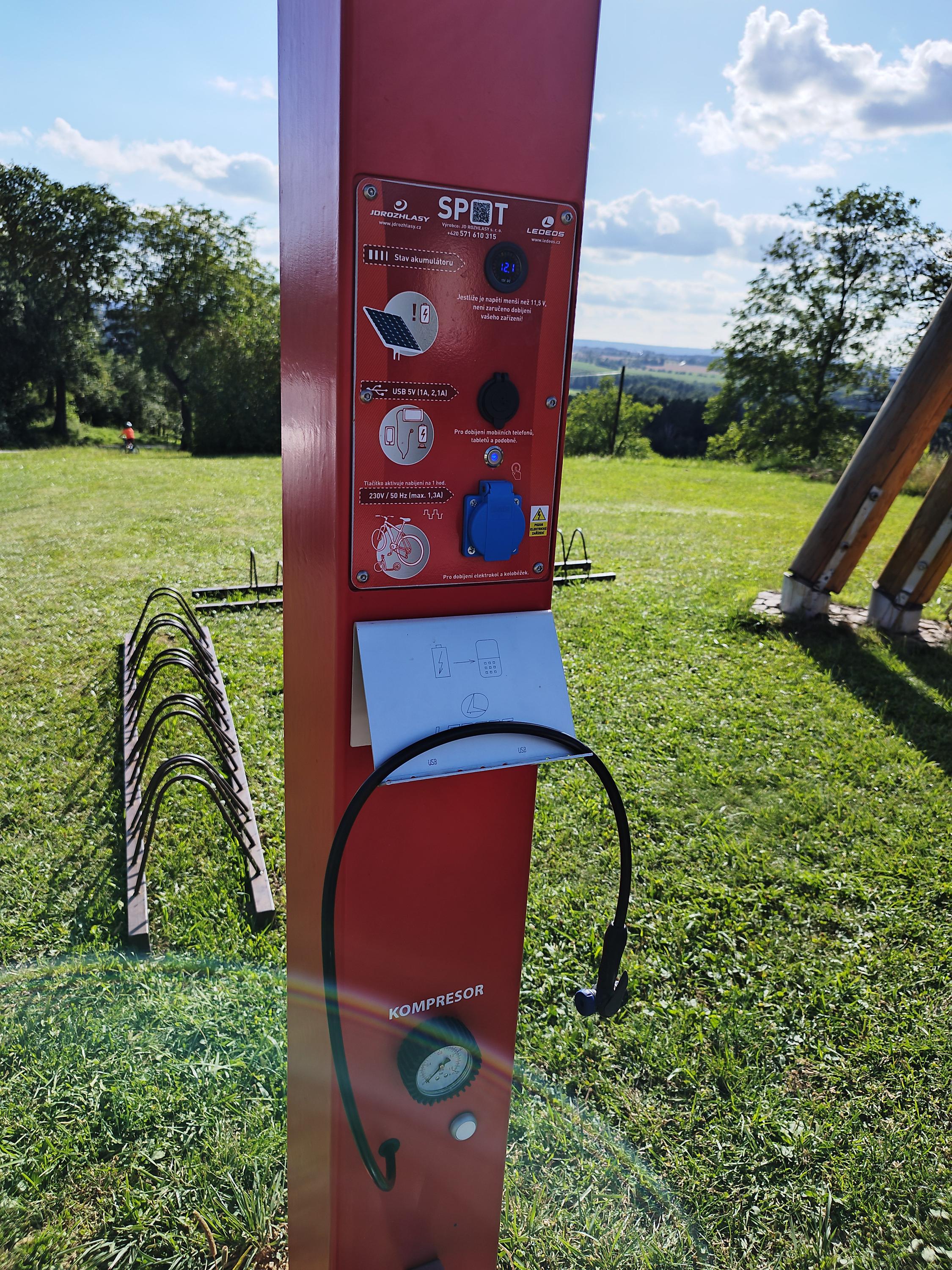 Nabíjecí zásuvka Rozhledna Borůvka foto 2