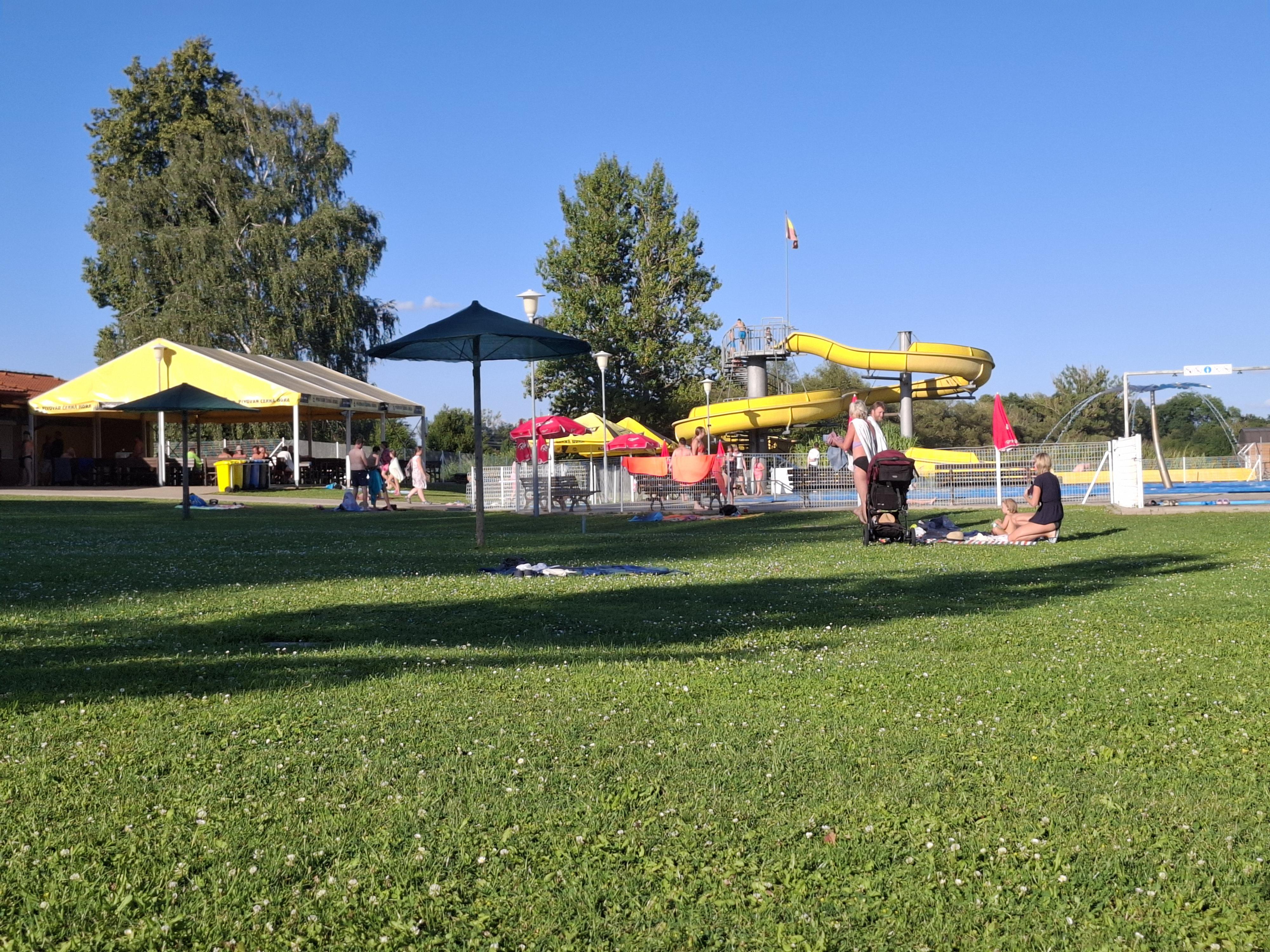 Koupaliště Velké Opatovice foto 3