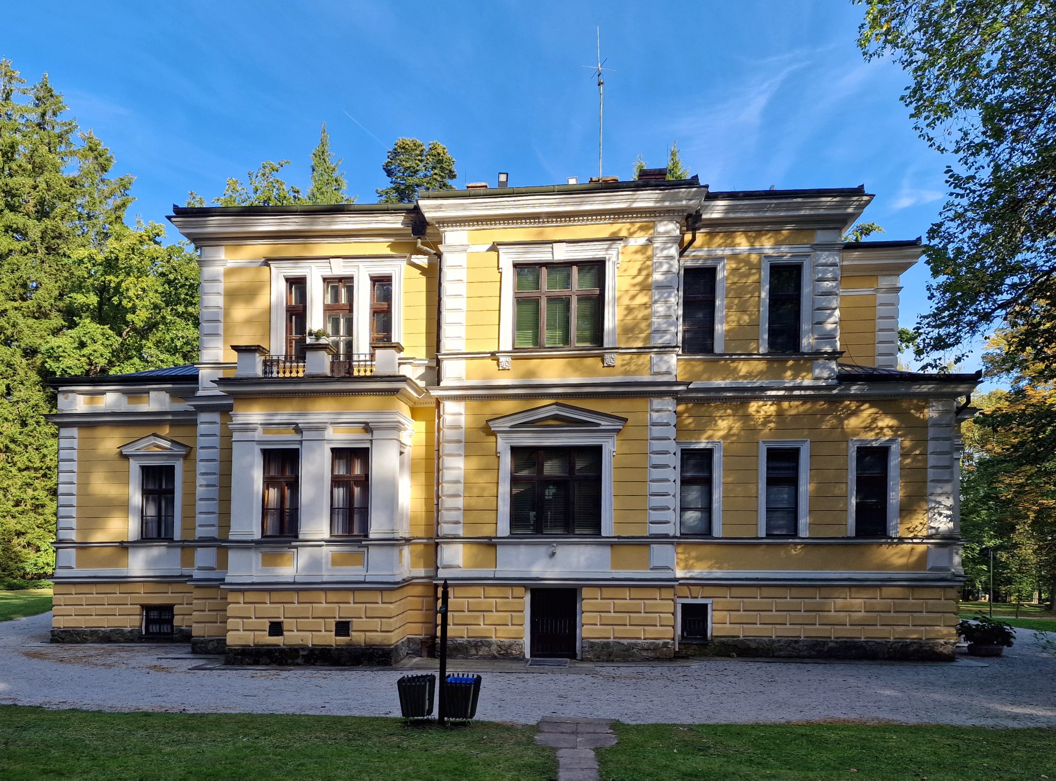 Památník Antonína Dvořáka ve Vysoké u Příbrami foto 3