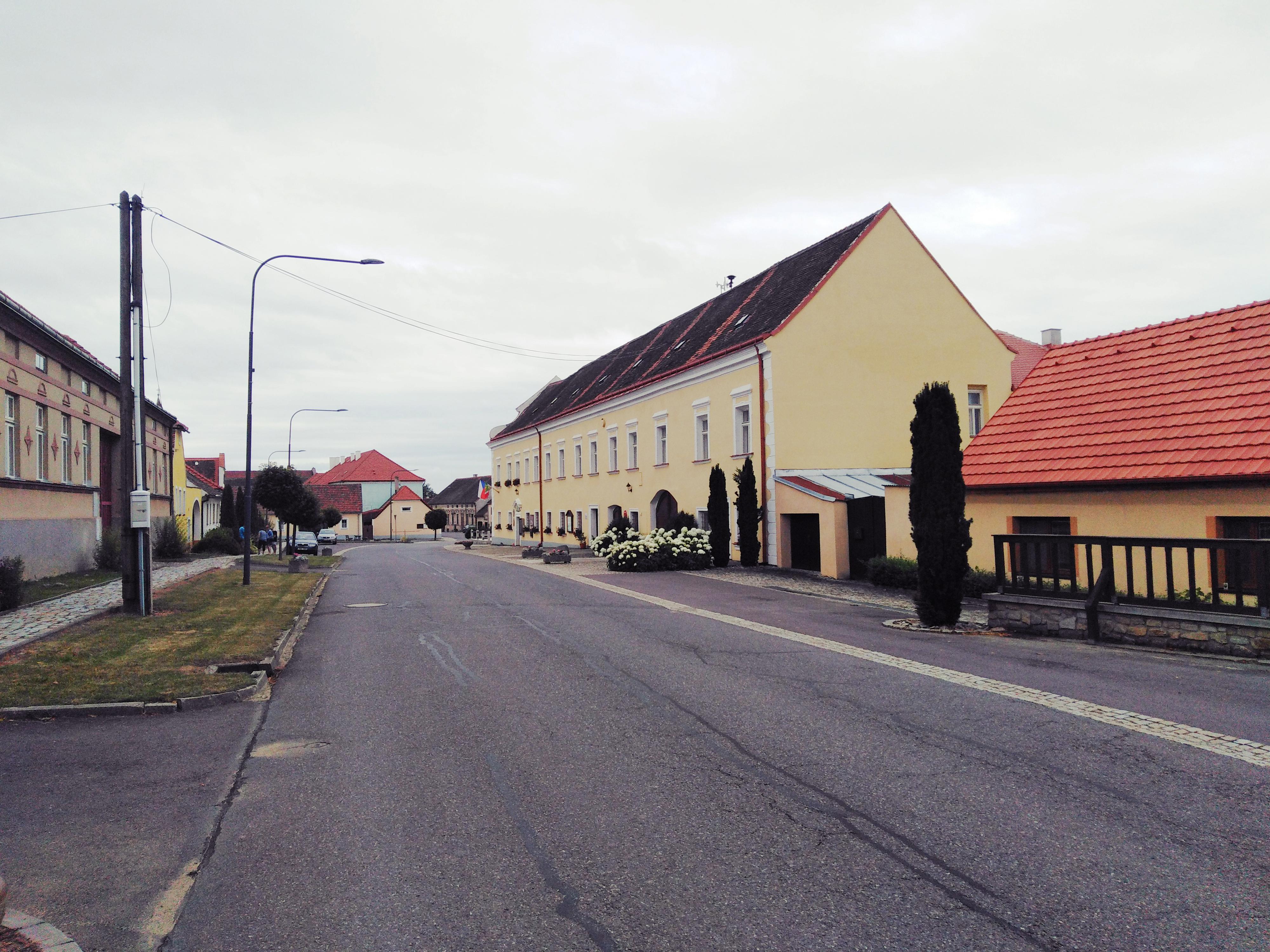 Vratěnín - úřad městyse foto 4