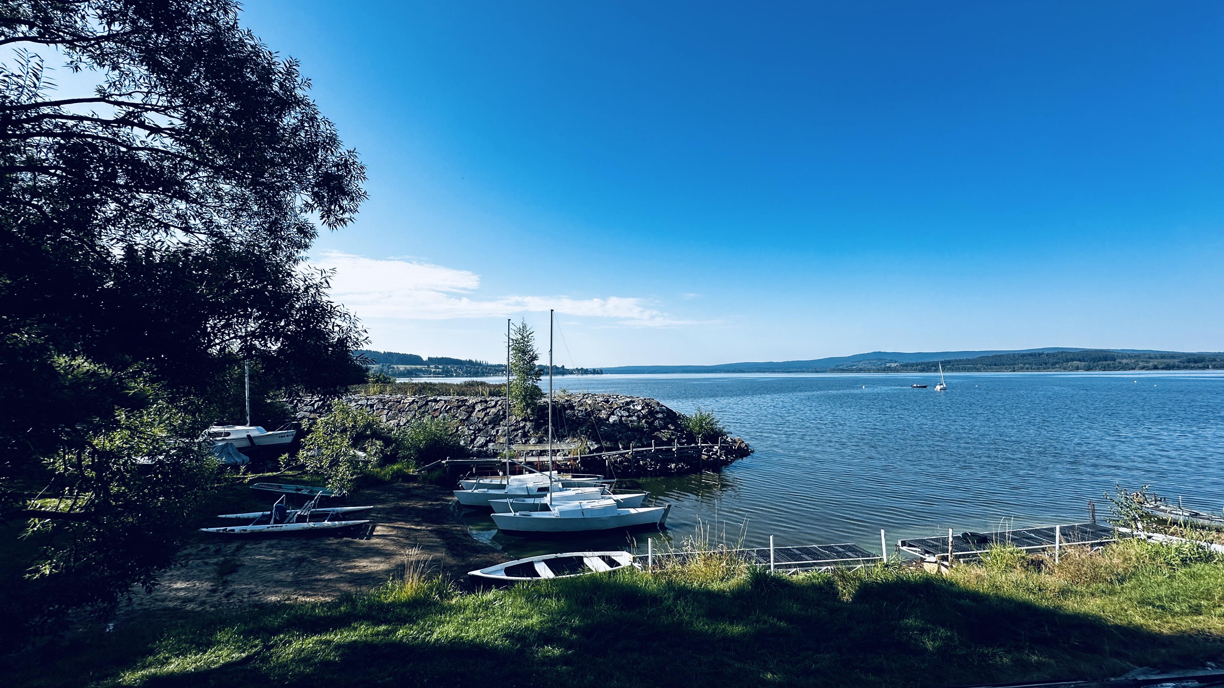 Půjčovna motorových člunů Lipno foto 6