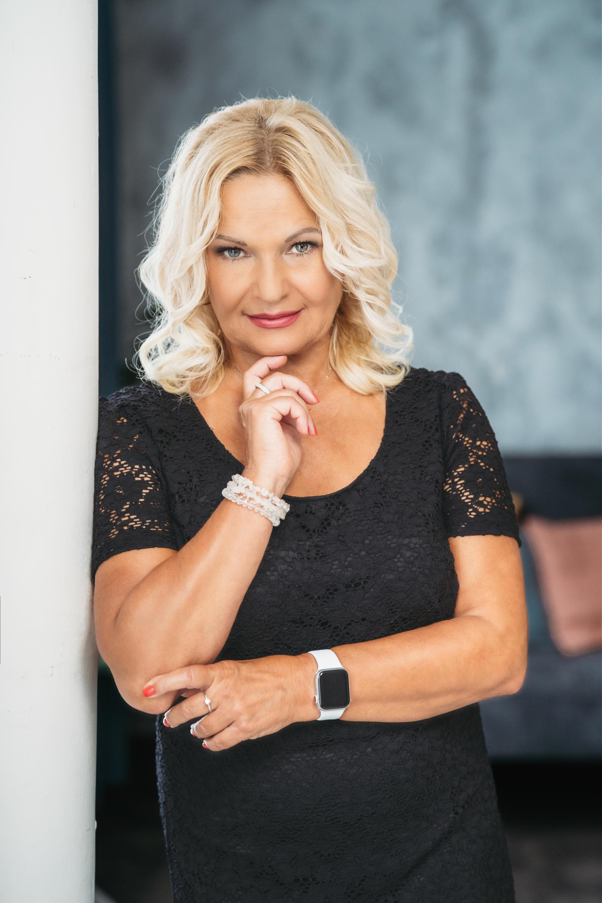 Michaela Myšáková - Realitní makléř RE/MAX Komfort foto 4