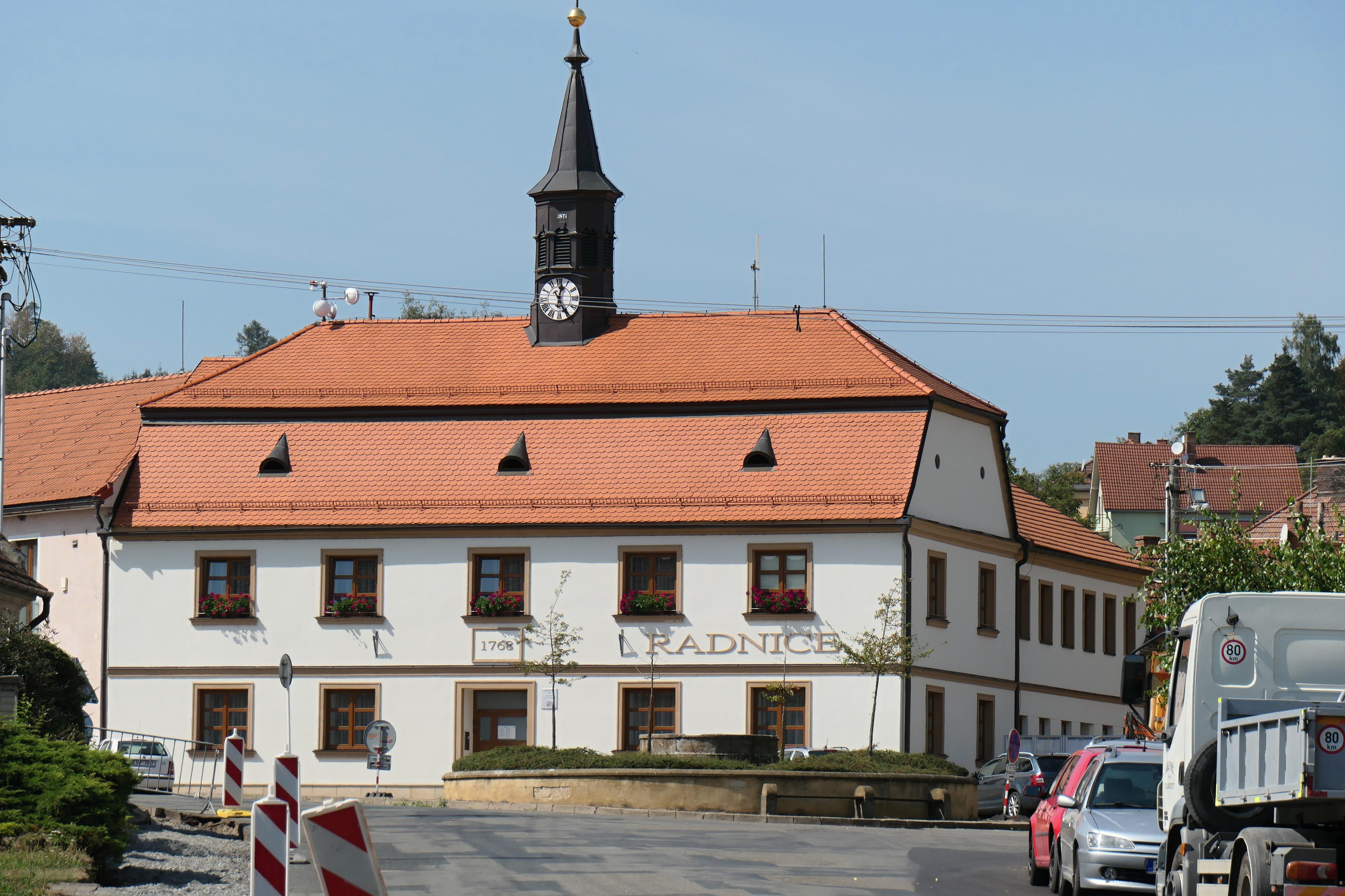 Lysice - úřad městyse foto 4