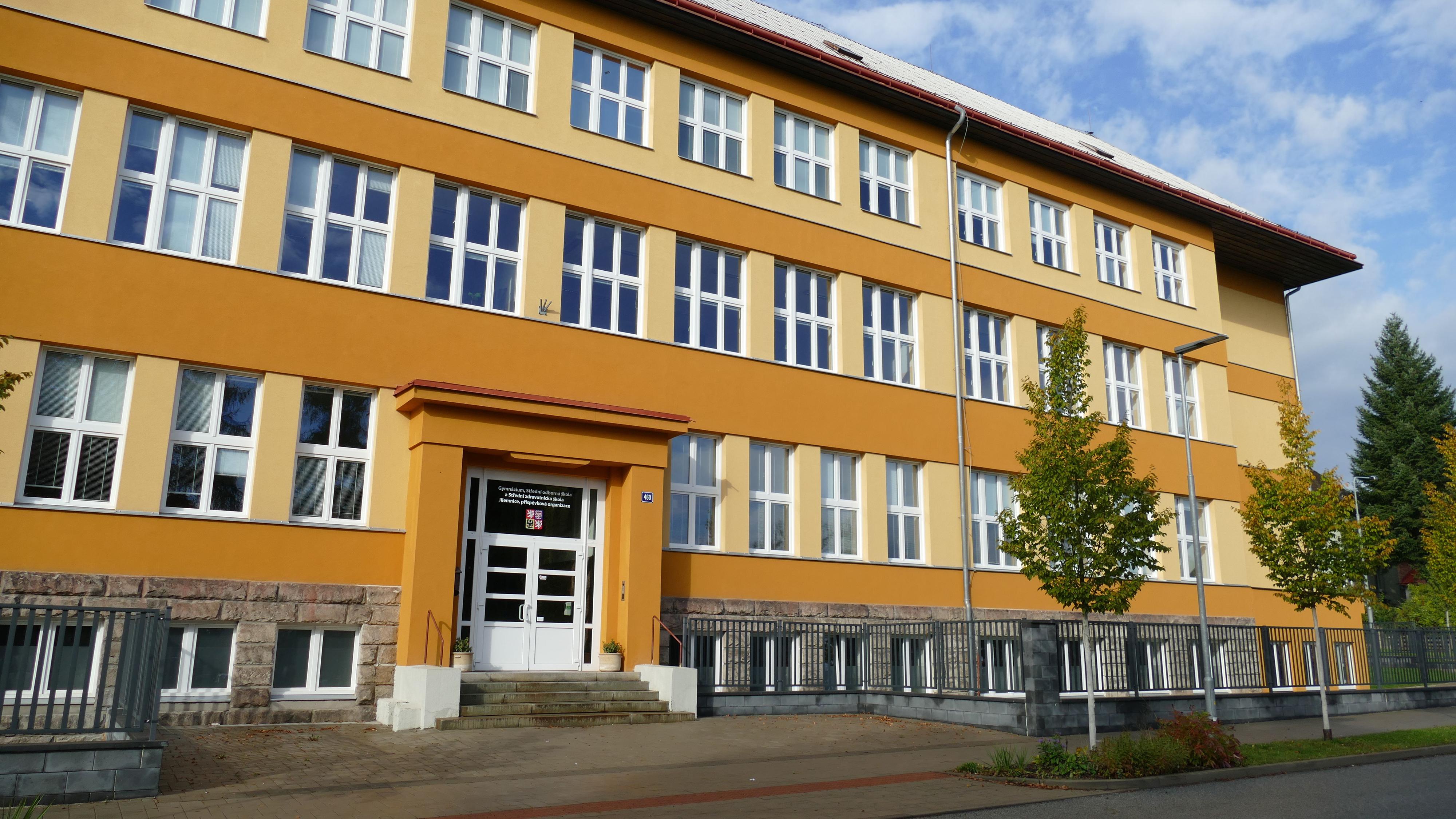 Gymnázium, SOŠ a SZŠ, Jilemnice foto 6
