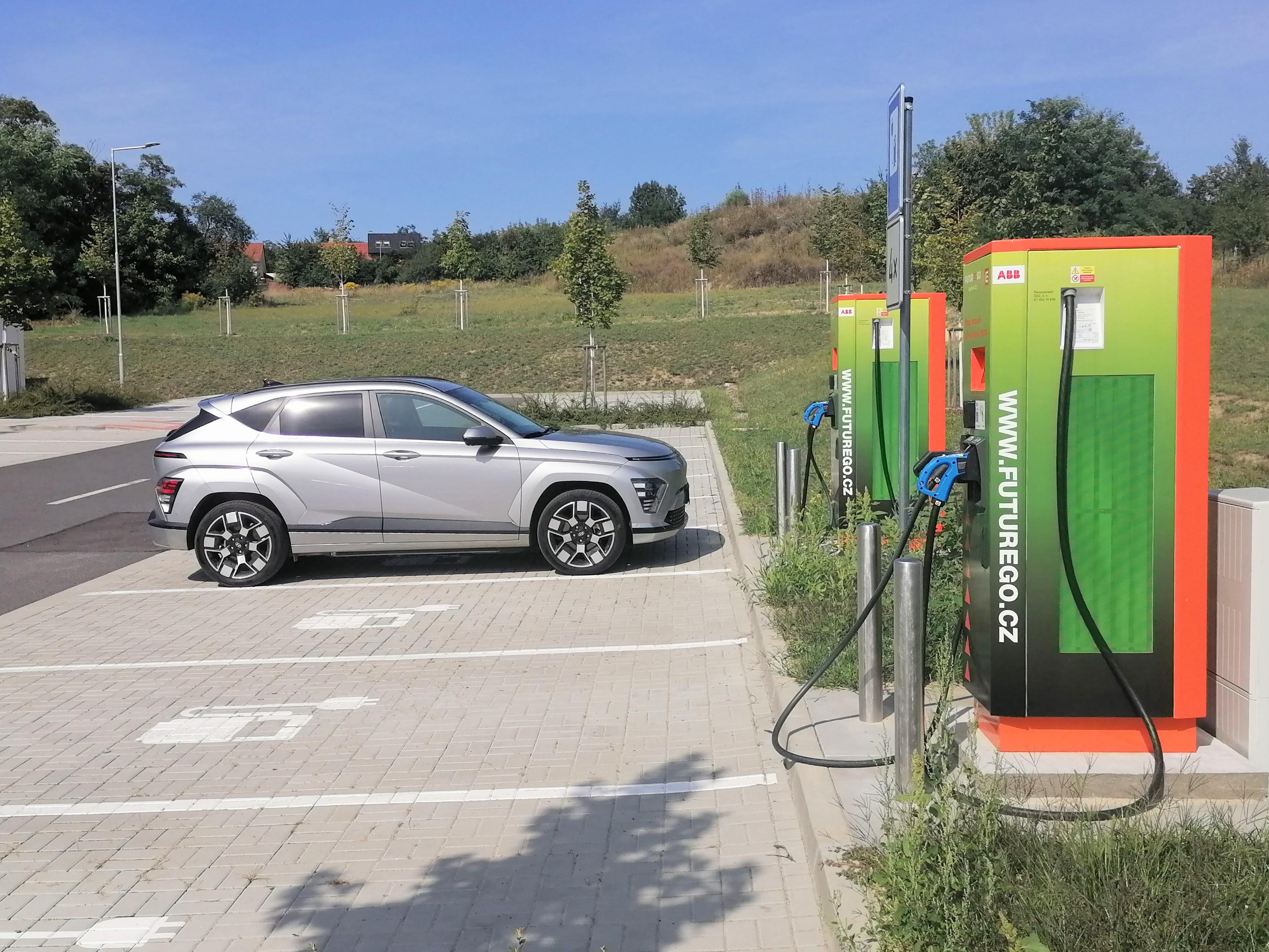 Nabíjecí stanice ČEZ