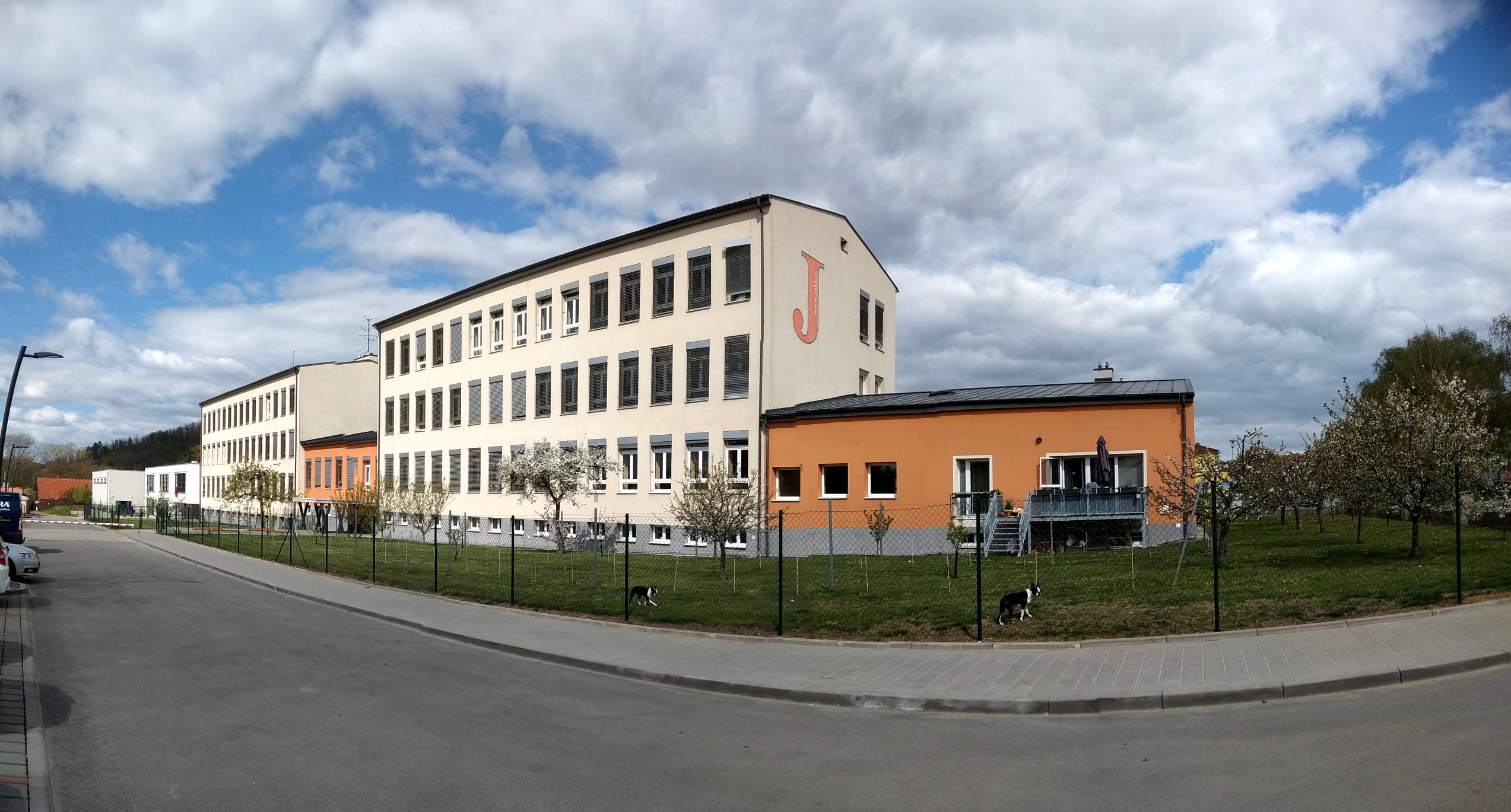 ZŠ Kuřim, Jungmannova foto 2