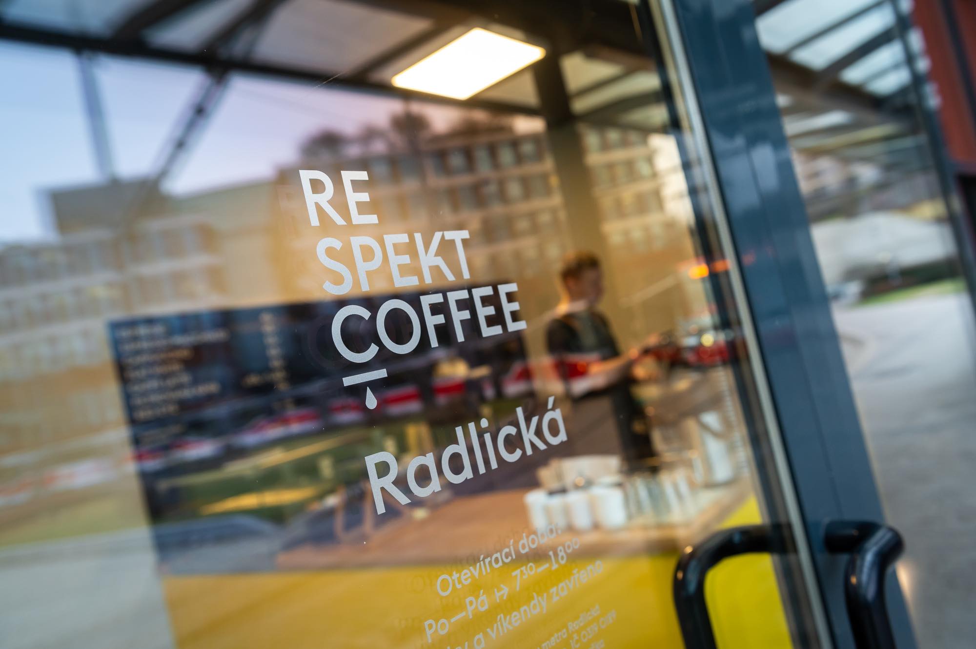 RESPEKT coffee Radlická foto 2