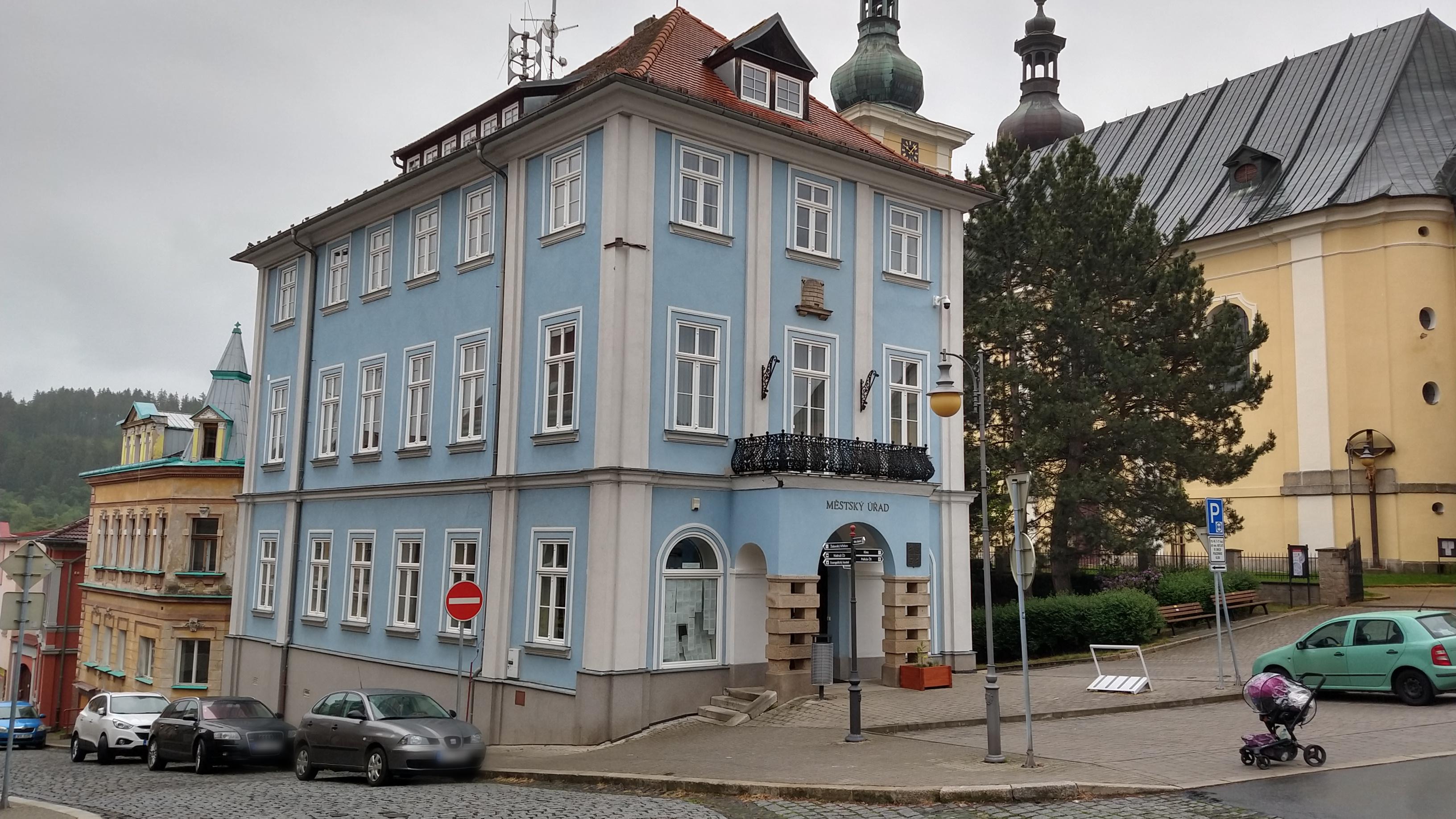 Kynšperk nad Ohří - městský úřad foto 2