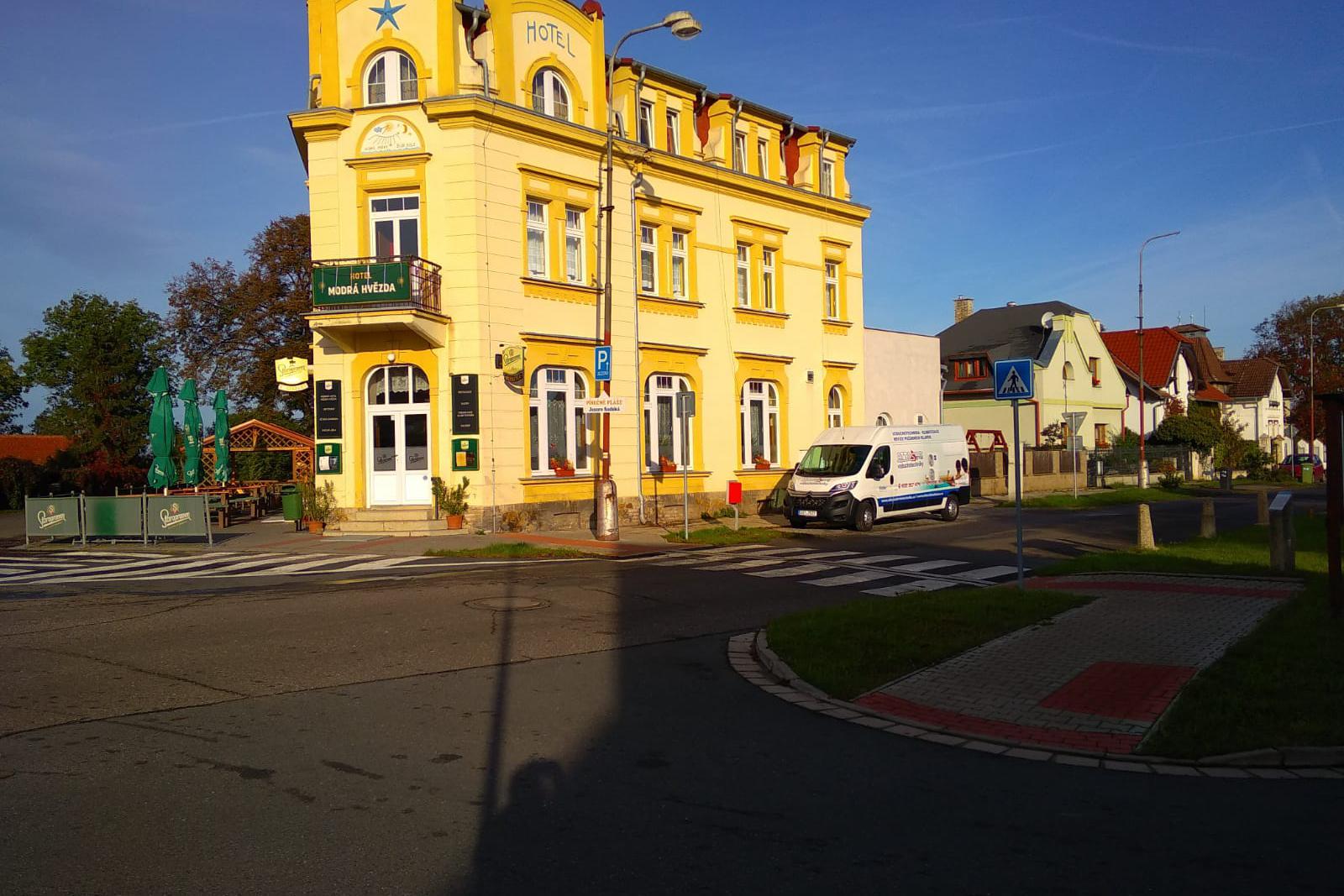 Hotel modrá hvězda