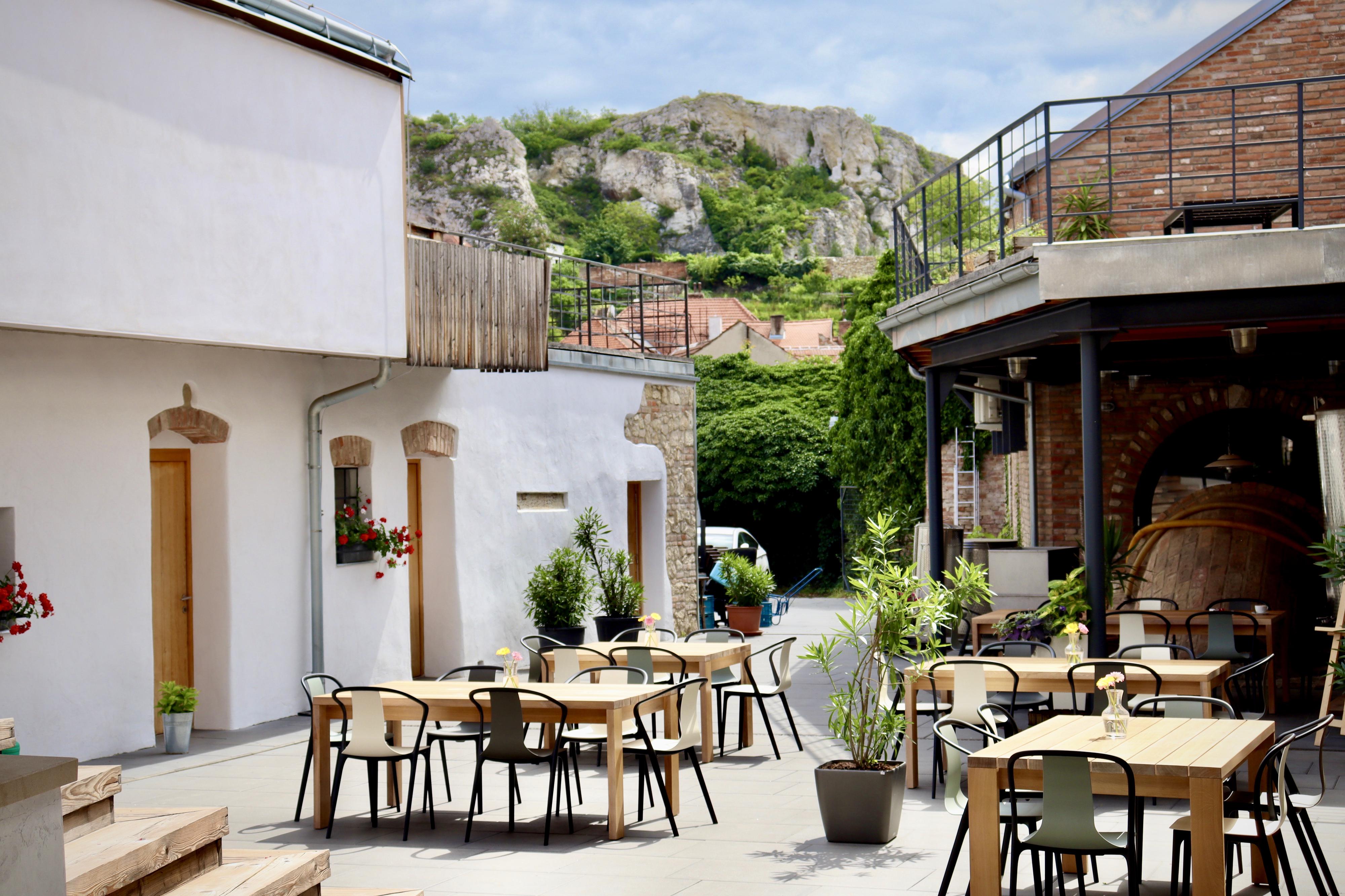 Restaurace - Vinařství Radosti