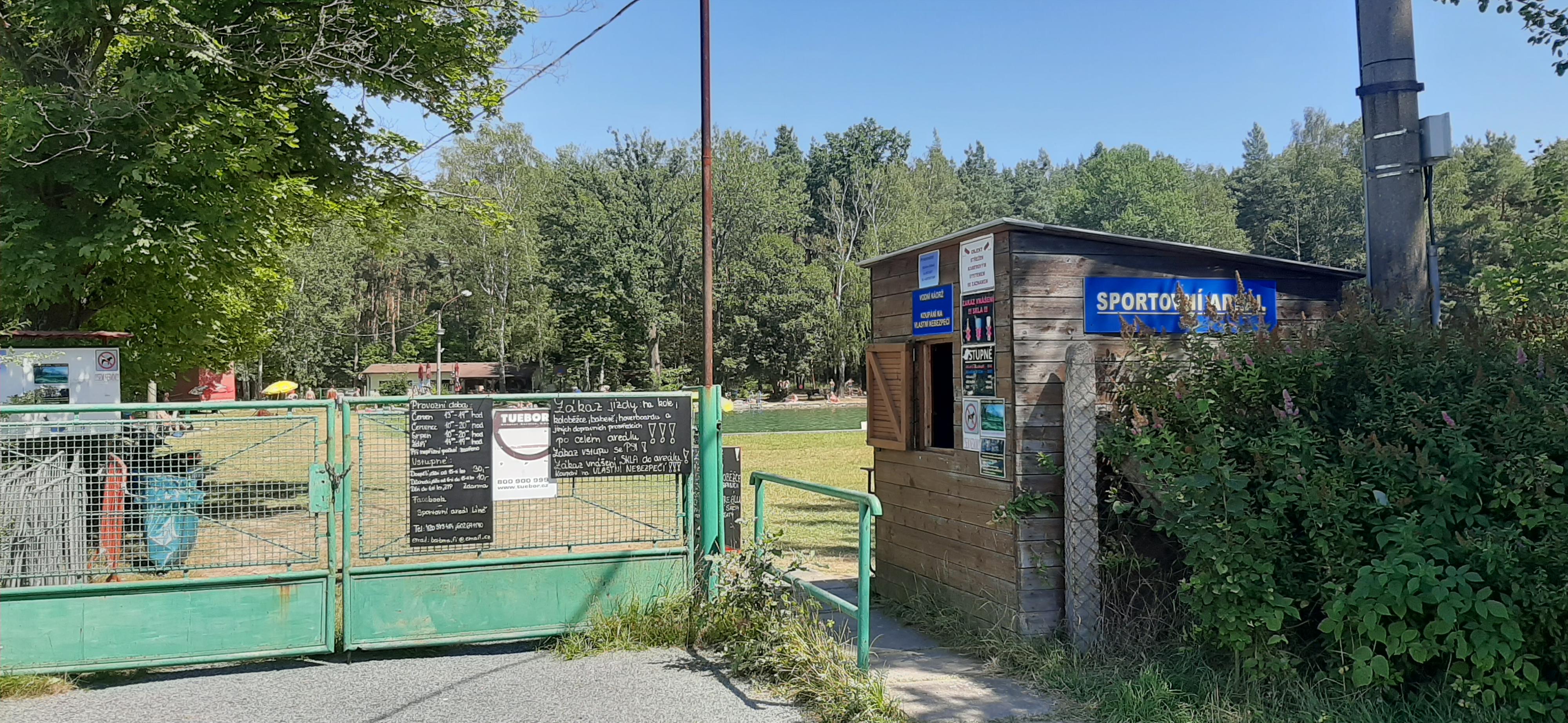 Sportovní areál Líně - koupaliště