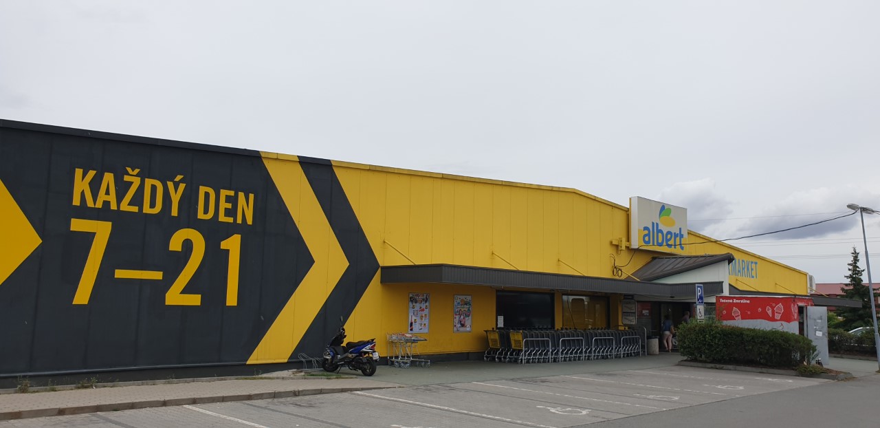 Albert Hypermarket